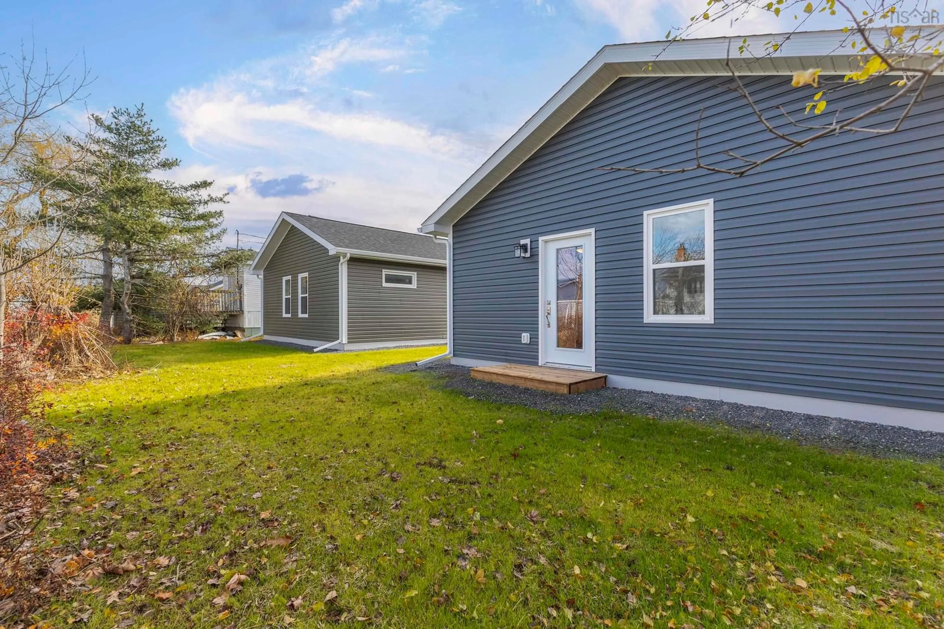 Home with vinyl exterior material, unknown for 54 Oak St, Pictou Nova Scotia B0K 1H0