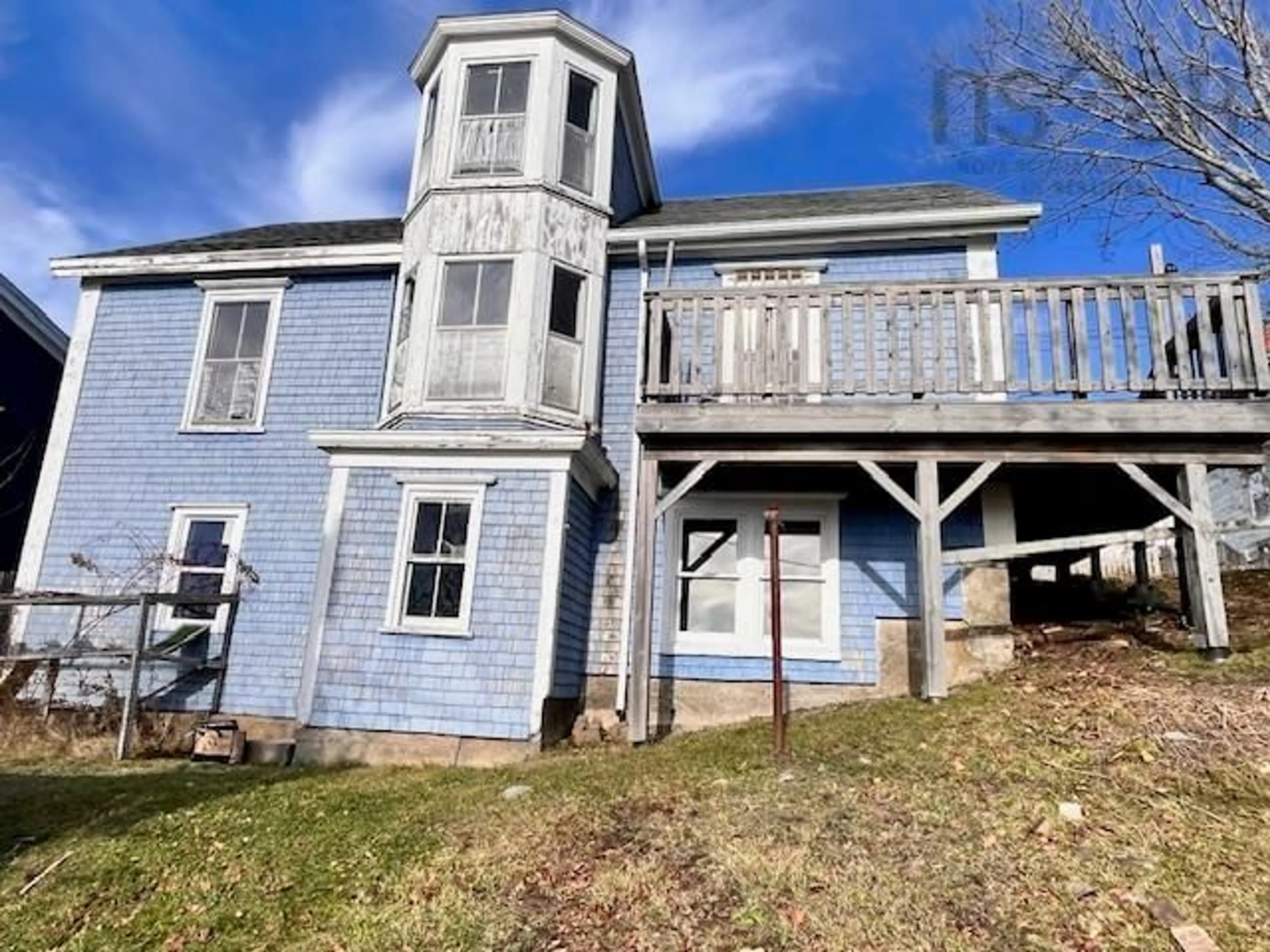 A pic from outside/outdoor area/front of a property/back of a property/a pic from drone, building for 200 Montague St, Lunenburg Nova Scotia B0J 2C0