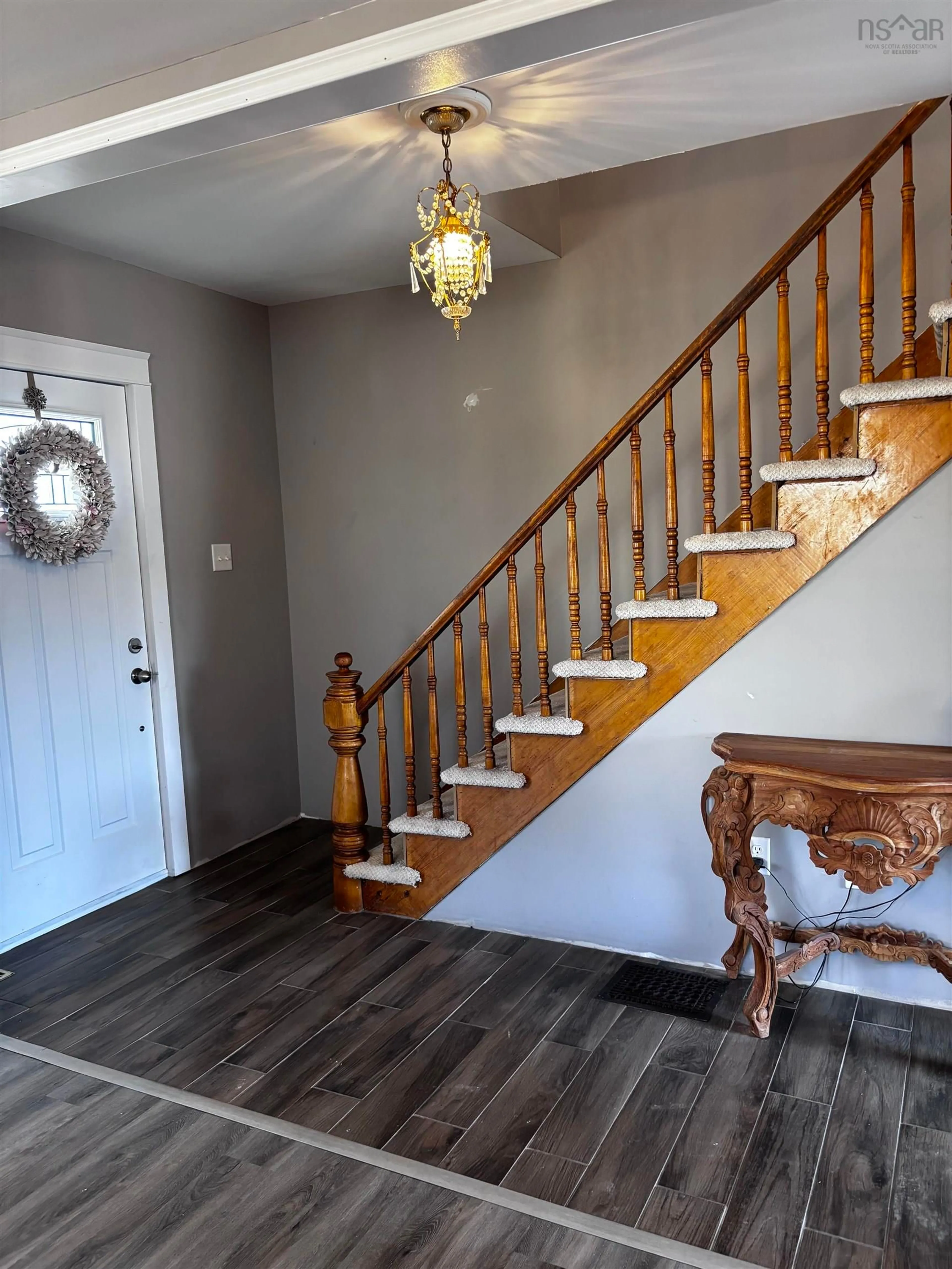 Indoor entryway for 55 Maple Ave, Bass River Nova Scotia B0M 1B0