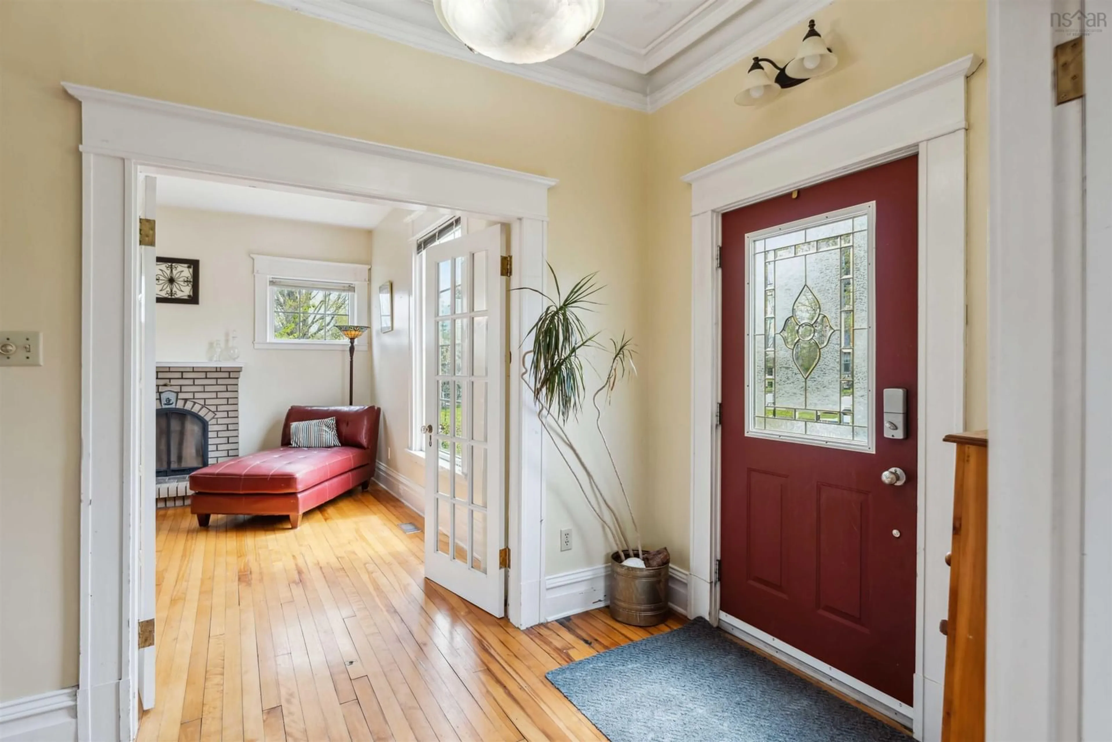 Indoor entryway for 14019 Highway 1, Hants Border Nova Scotia B0P 1P0