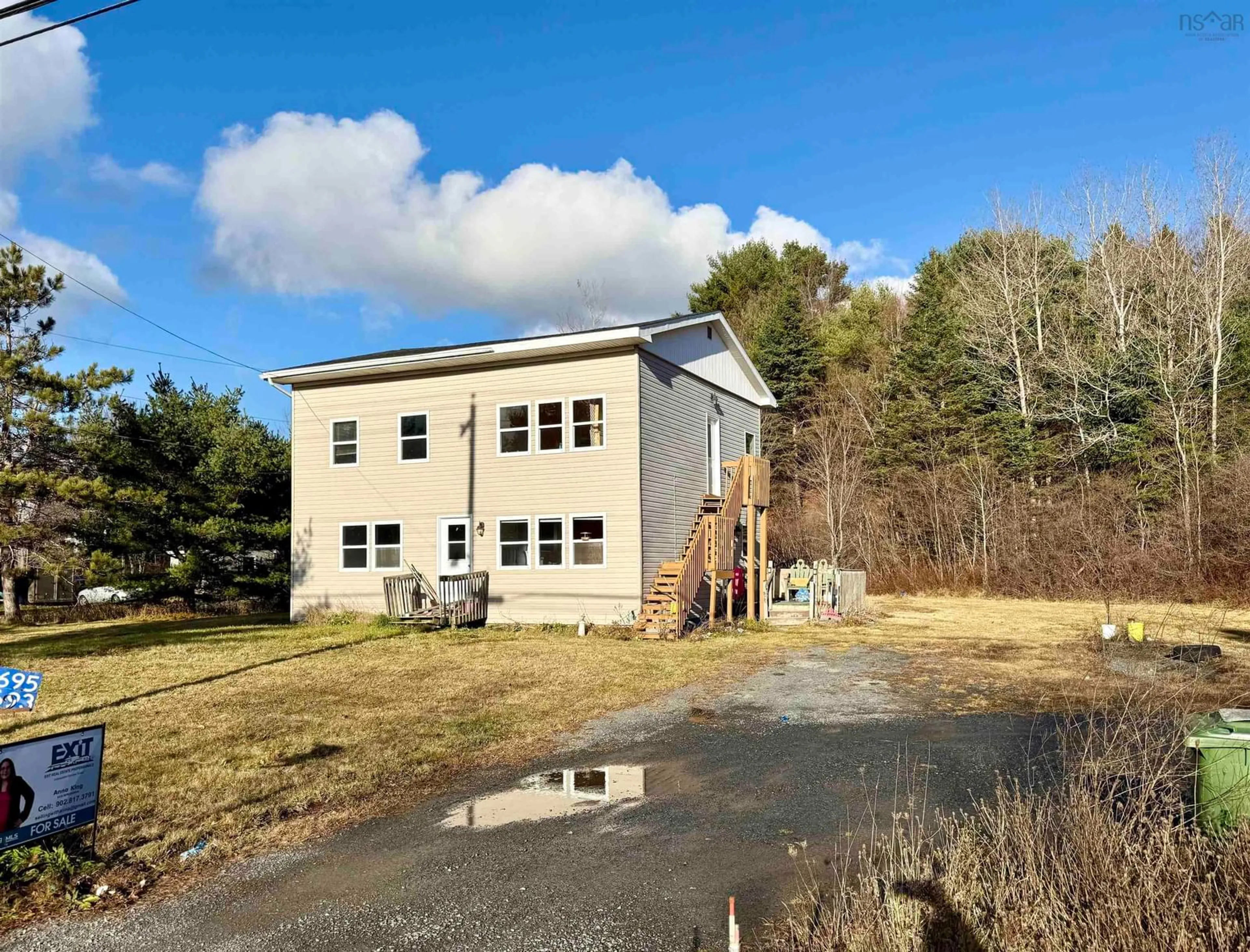 A pic from outside/outdoor area/front of a property/back of a property/a pic from drone, building for 2693 Sackville Dr, Upper Sackville Nova Scotia B4E 3C3