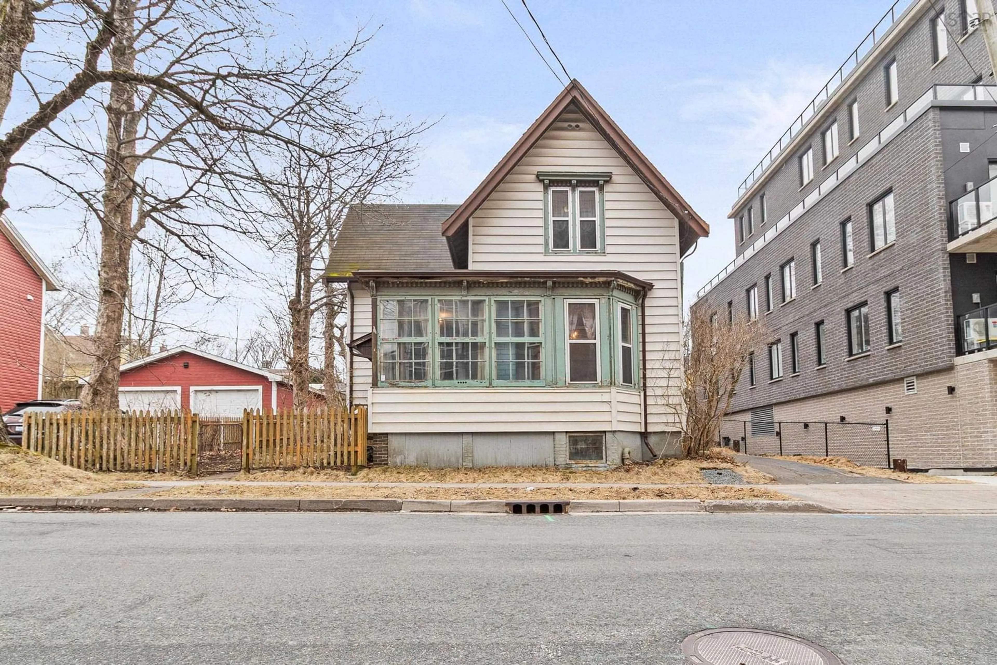 Unknown for 2746 Gladstone St, Halifax Nova Scotia B3K 4W5