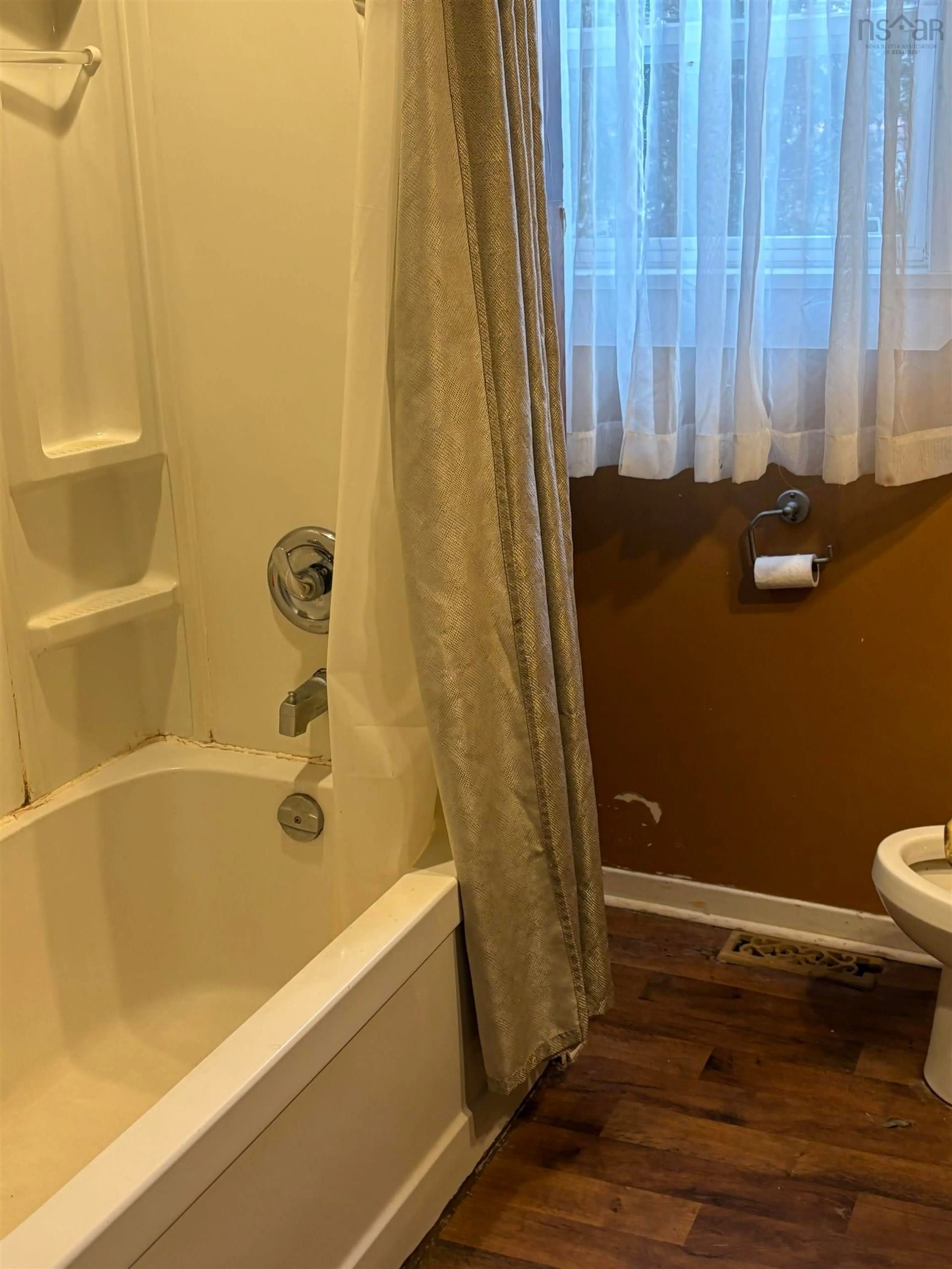 Standard bathroom, unknown for 2162 New Waterford Hwy, South Bar Nova Scotia B1N 3H7