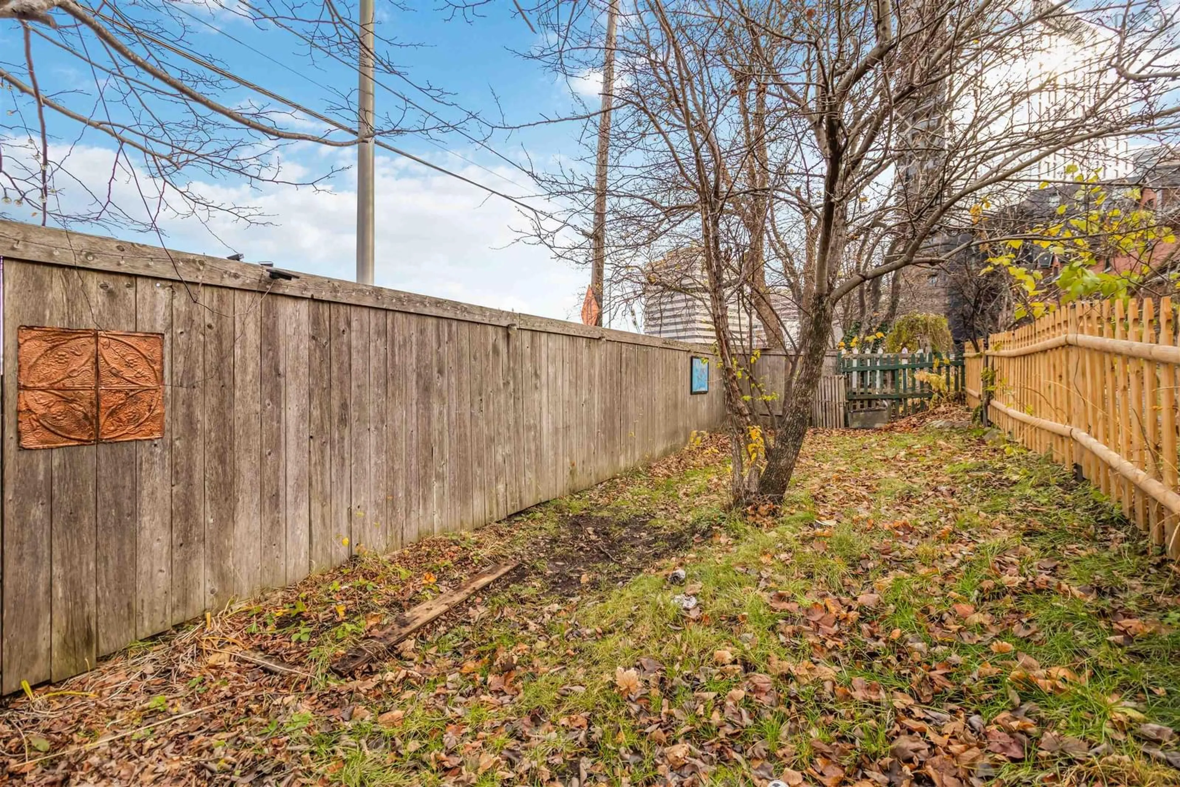 Patio, street for 2068 Brunswick St, Halifax Nova Scotia B3K 2Y7