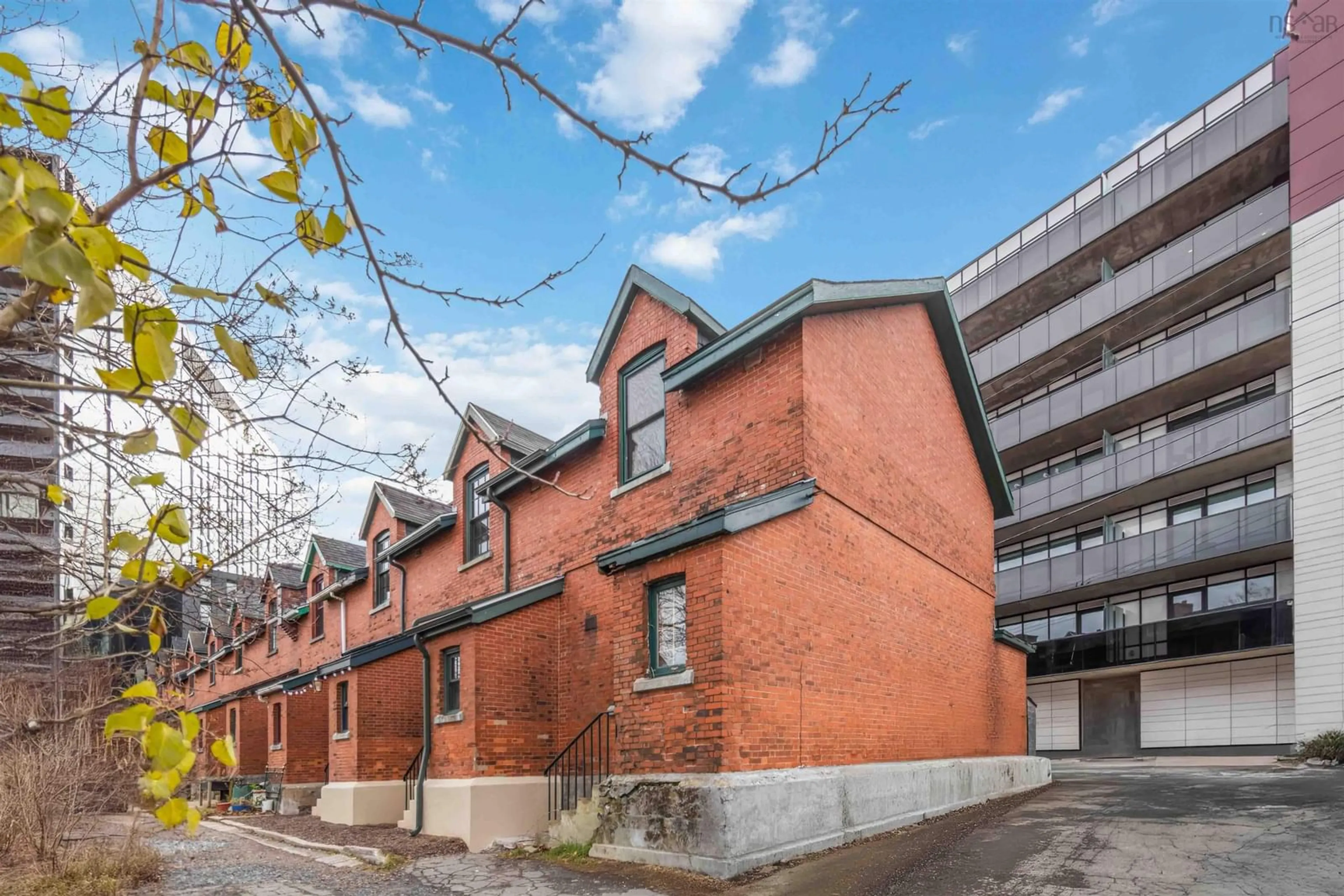 Unknown for 2068 Brunswick St, Halifax Nova Scotia B3K 2Y7