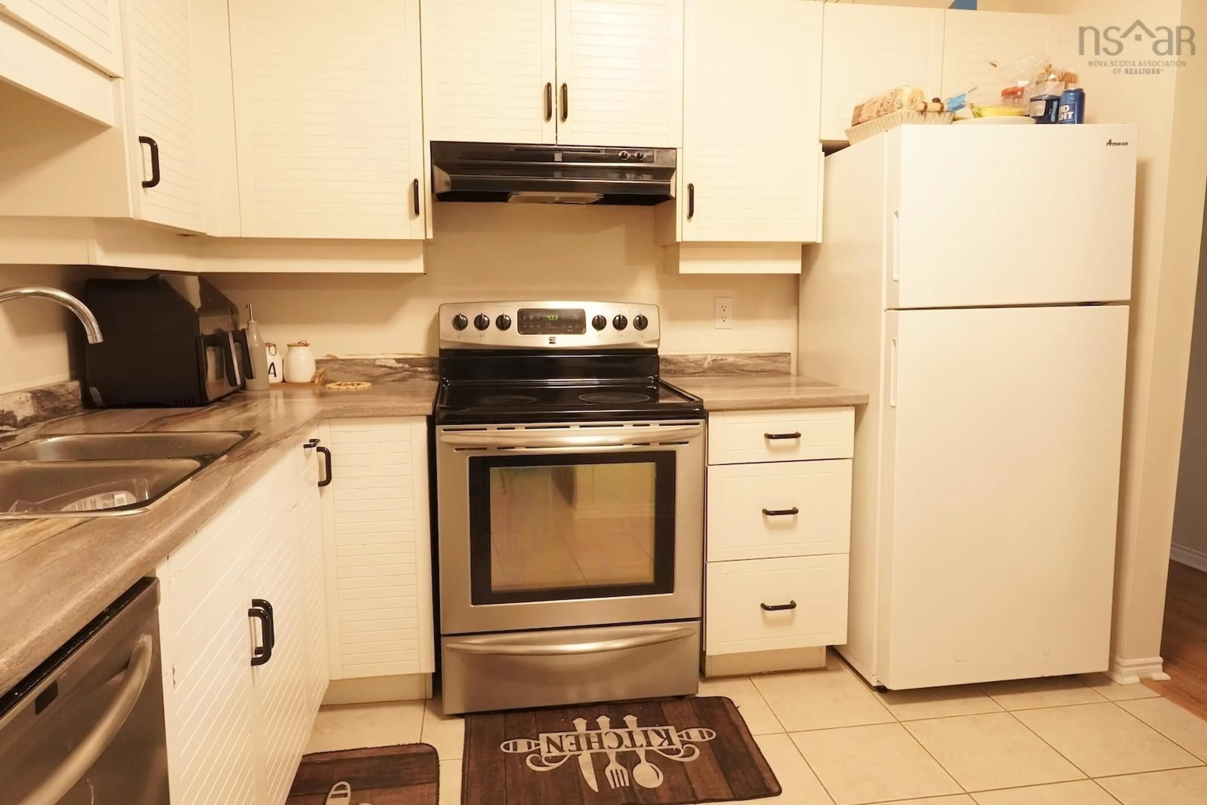 Standard kitchen, ceramic/tile floor for 87 Kearney Lake Rd #410, Halifax Nova Scotia B3M 4H1