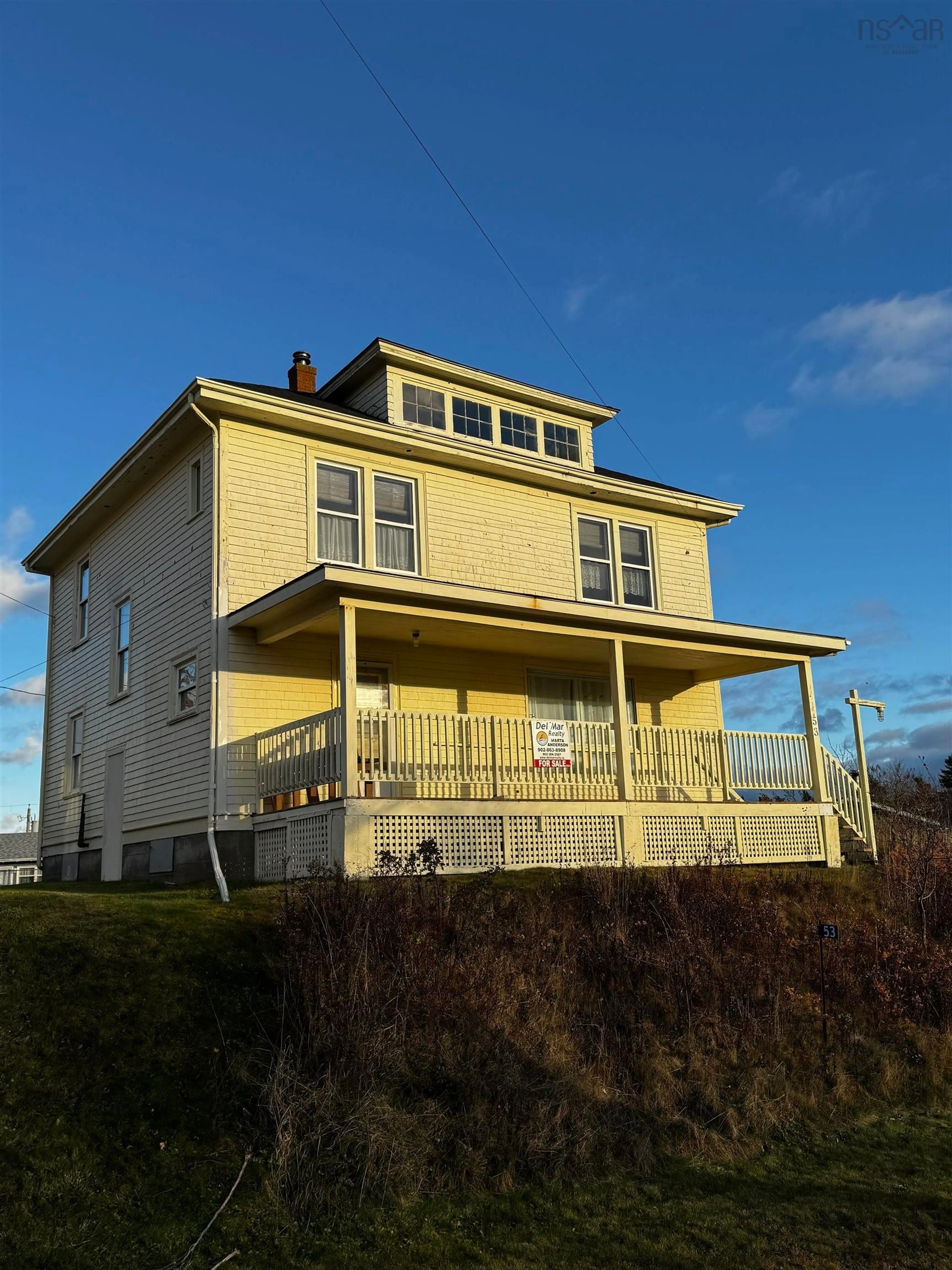 Home with vinyl exterior material, building for 53 Carleton Terr, Canso Nova Scotia B0H 1H0