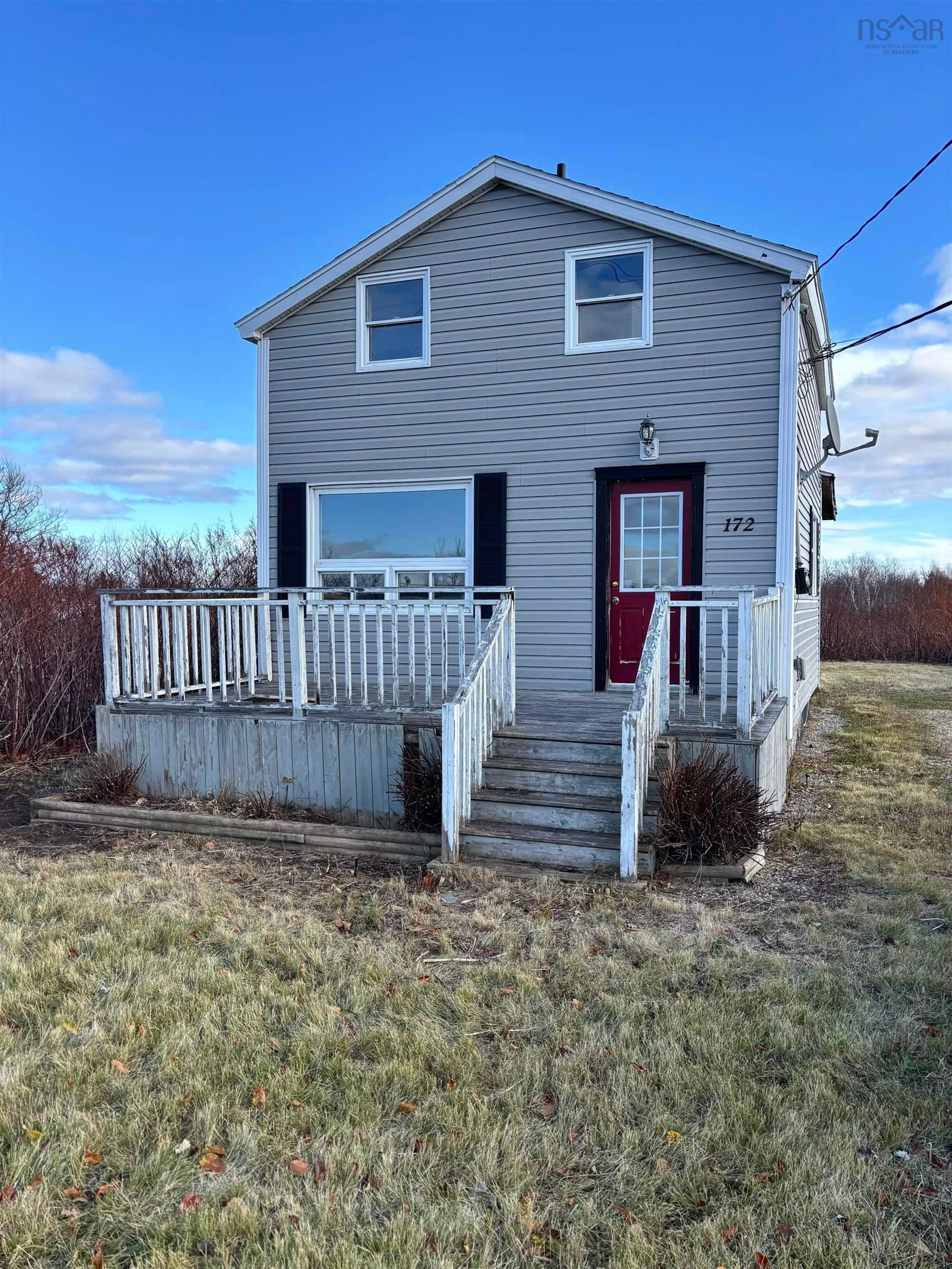 Home with vinyl exterior material, unknown for 172 Main St, Reserve Mines Nova Scotia B1E 1C1