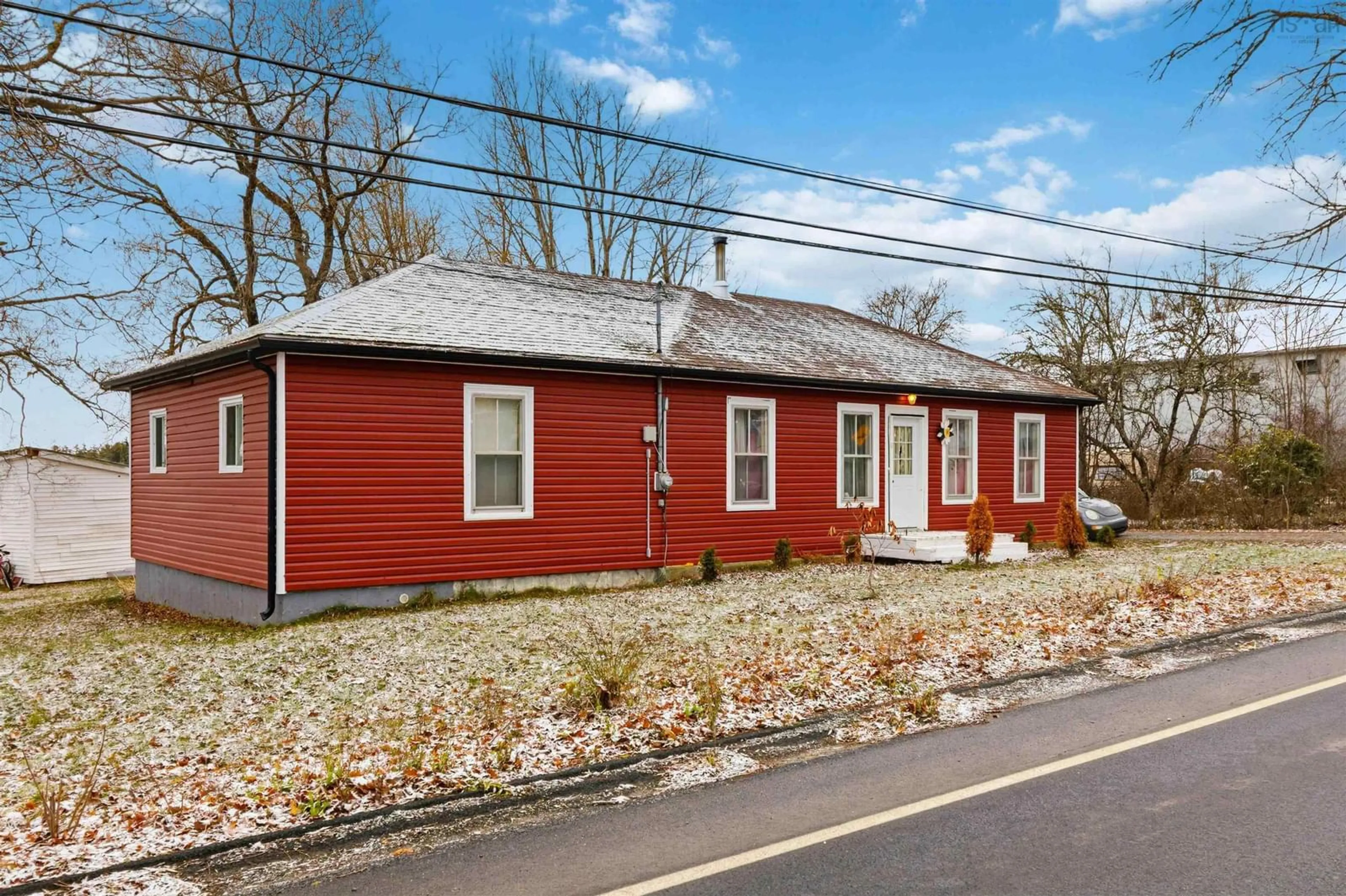 Home with vinyl exterior material, street for 9773 Highway 8, Caledonia Nova Scotia B0T 1H0