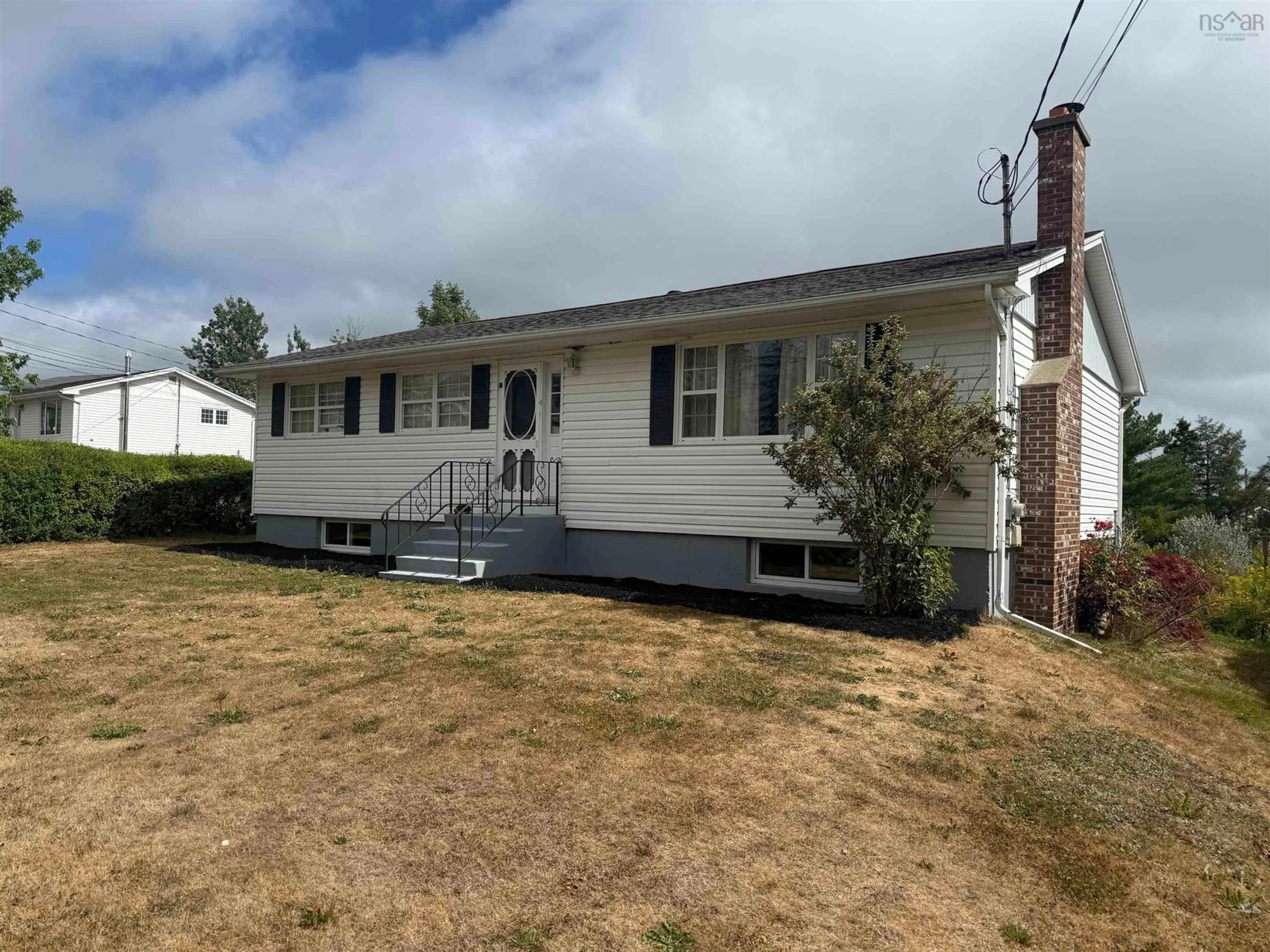 Home with vinyl exterior material, building for 21 John Murray Dr, Enfield Nova Scotia B2T 1C9