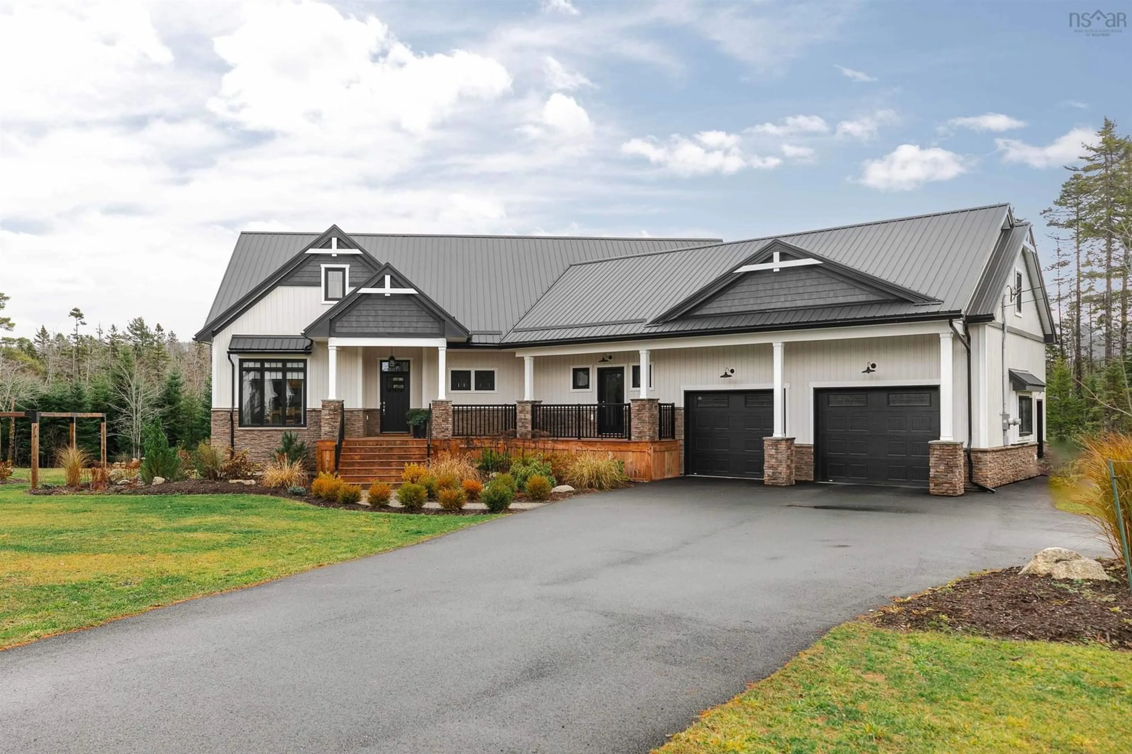 Home with vinyl exterior material, street for 628 Sandwick Dr, Hammonds Plains Nova Scotia B4B 0H4