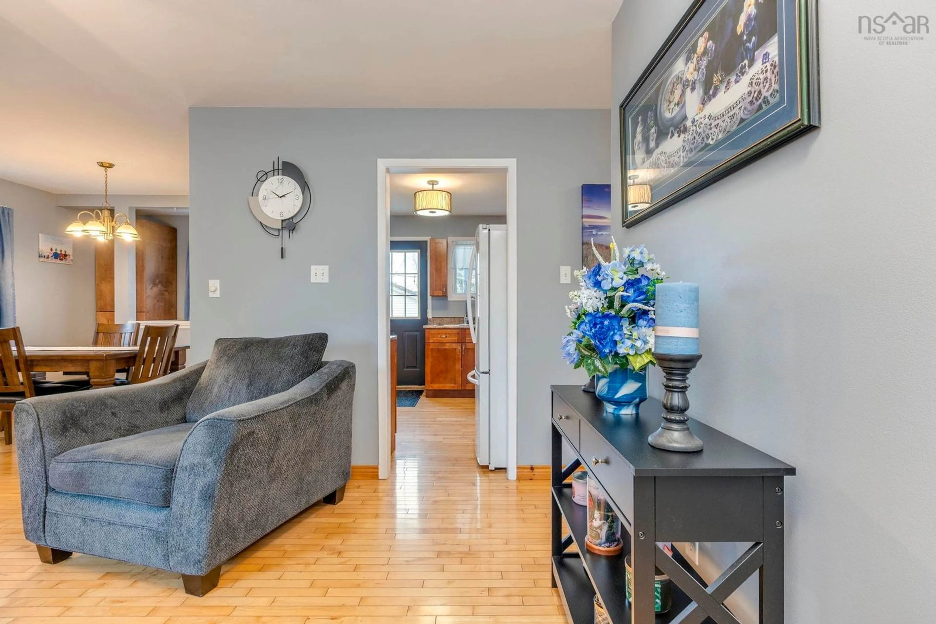 Indoor entryway for 85 Poplar Dr, Forest Hills Nova Scotia B2W 2K7