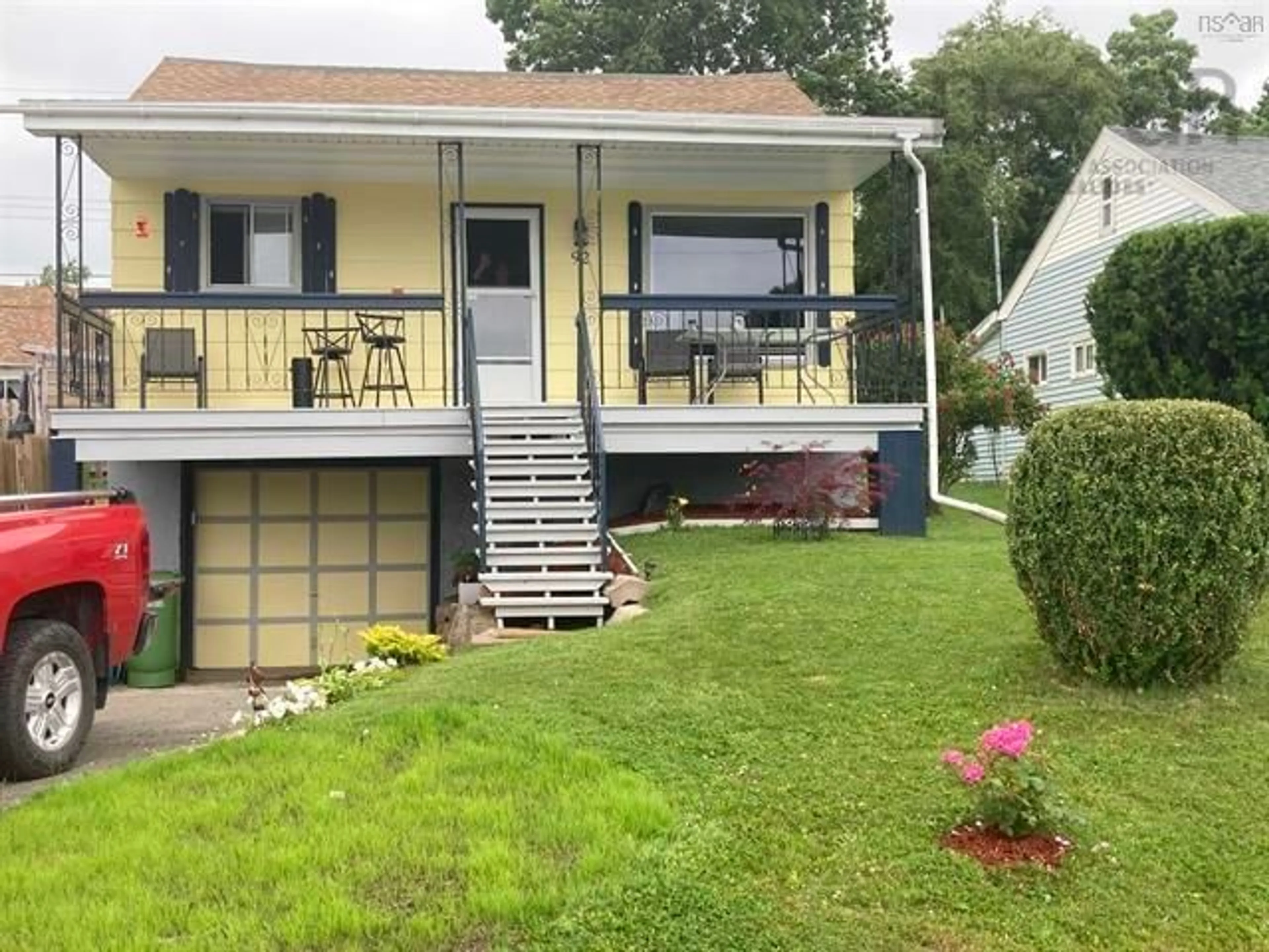 Home with vinyl exterior material, street for 92 Chestnut Street, Pictou Nova Scotia B0K 1H0