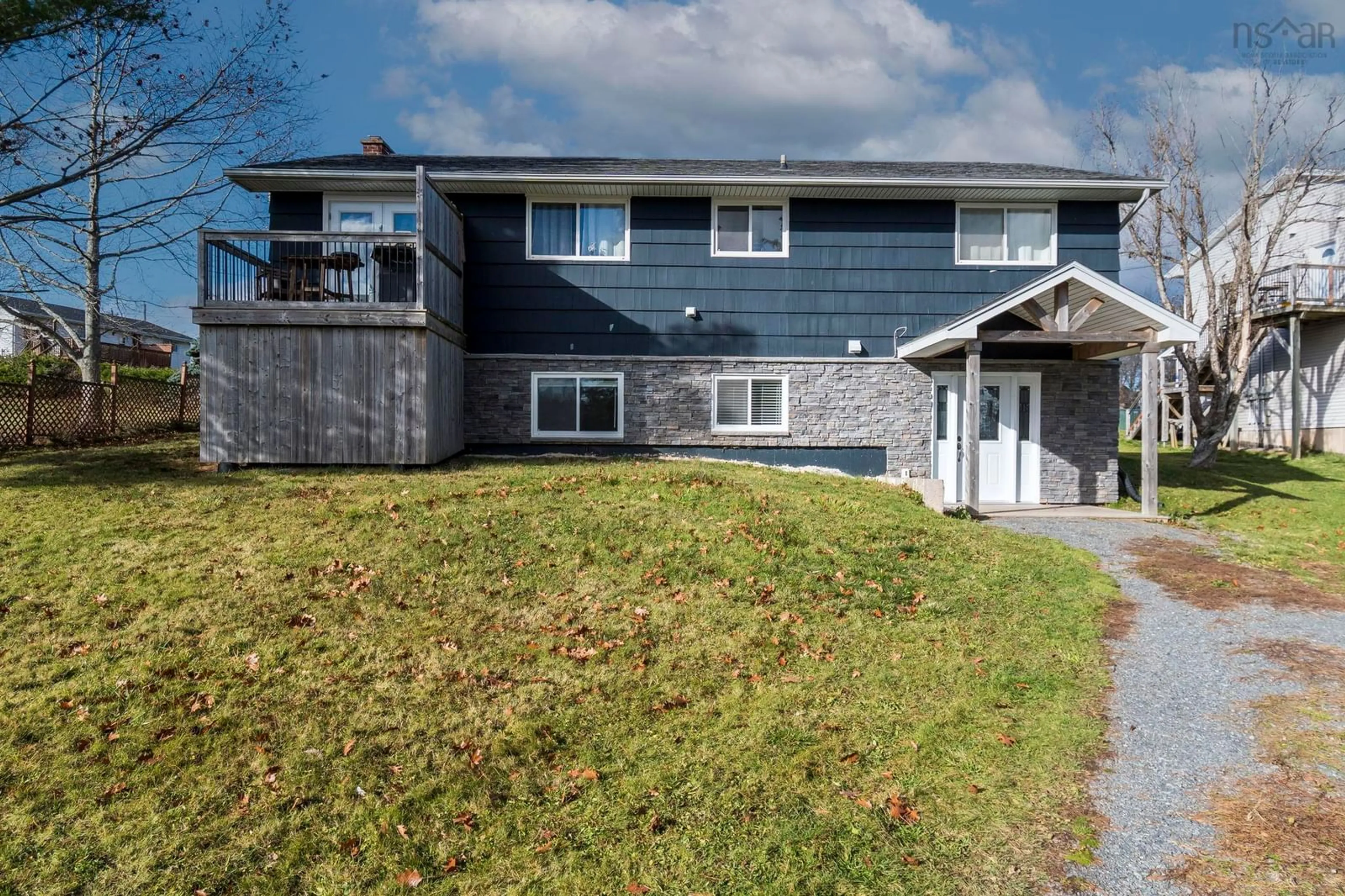 A pic from outside/outdoor area/front of a property/back of a property/a pic from drone, building for 15/59 John Murray Dr, Enfield Nova Scotia B2T 1C9