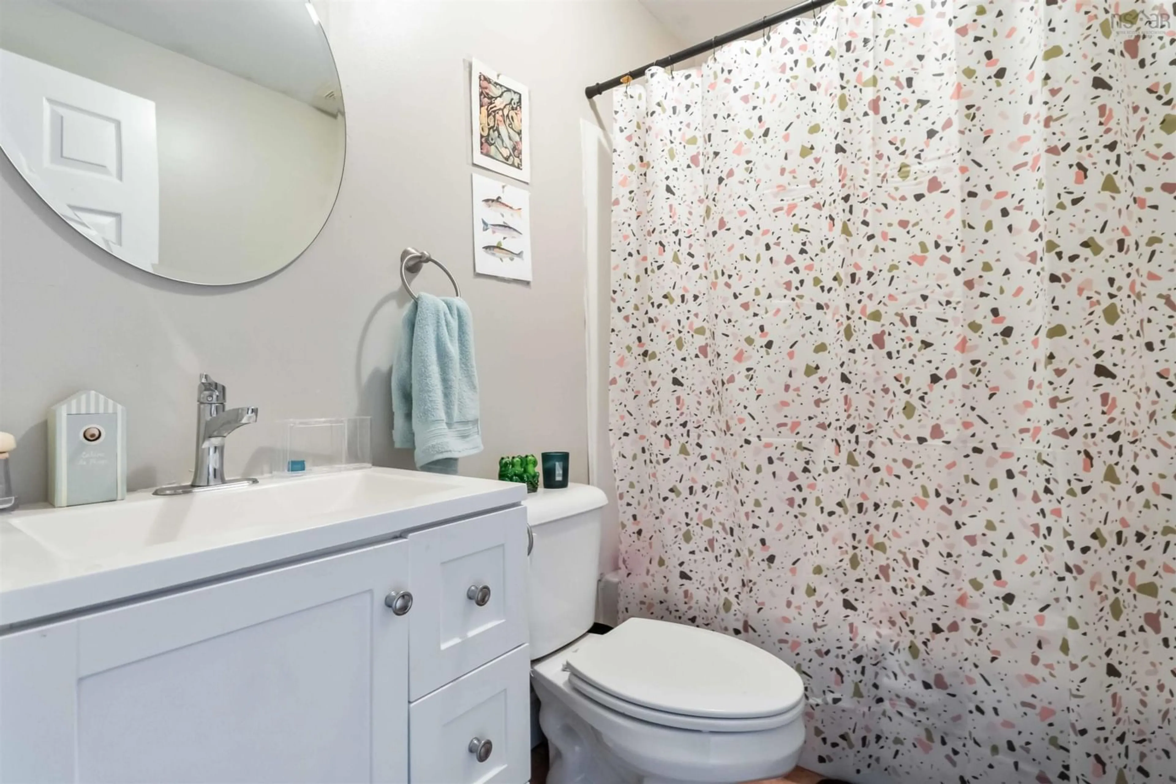 Standard bathroom, ceramic/tile floor for 260 Gerrish St, Windsor Nova Scotia B0N 2T0
