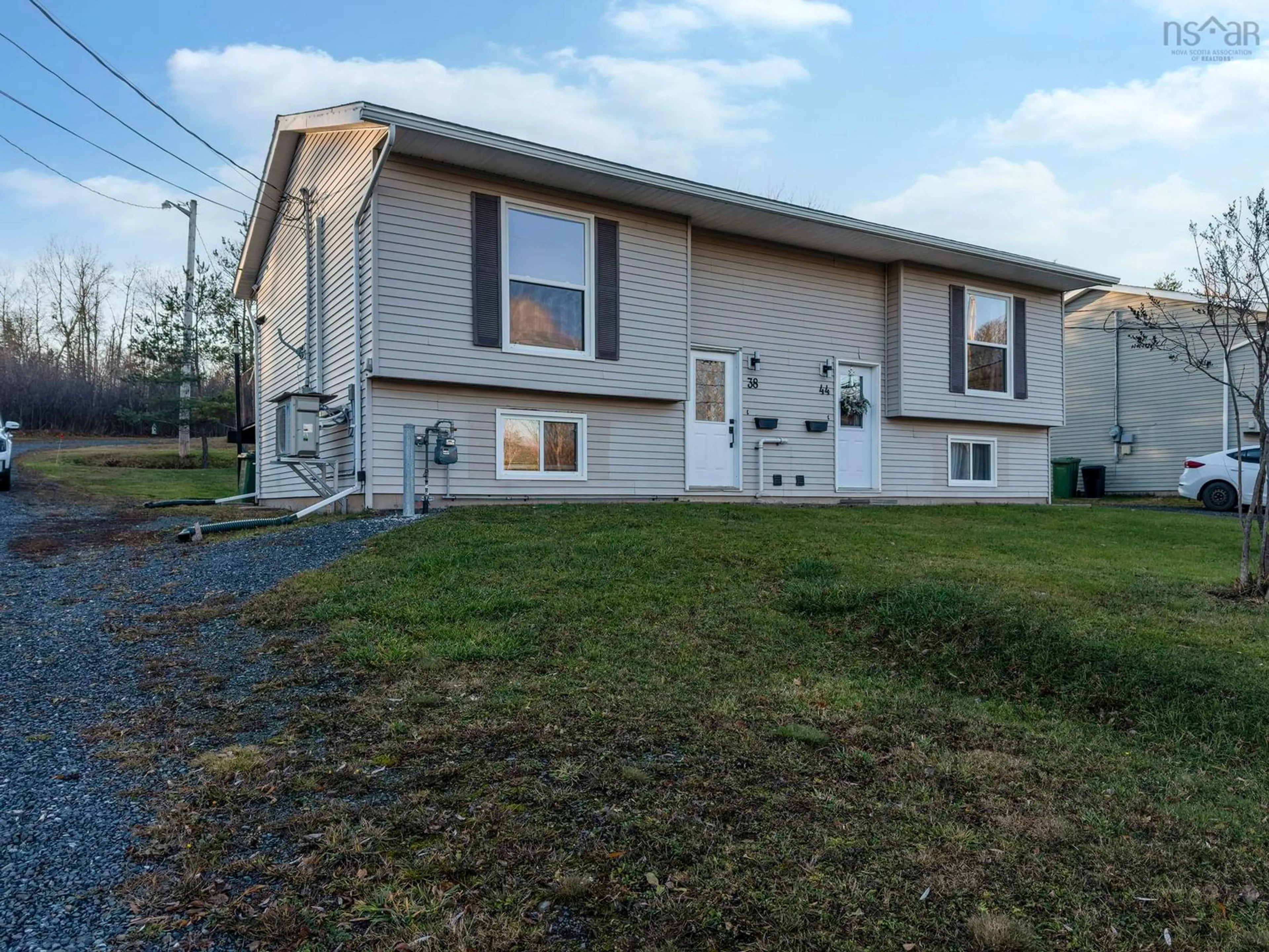 Home with vinyl exterior material, unknown for 38-44 North Ave, New Glasgow Nova Scotia B2H 2E3