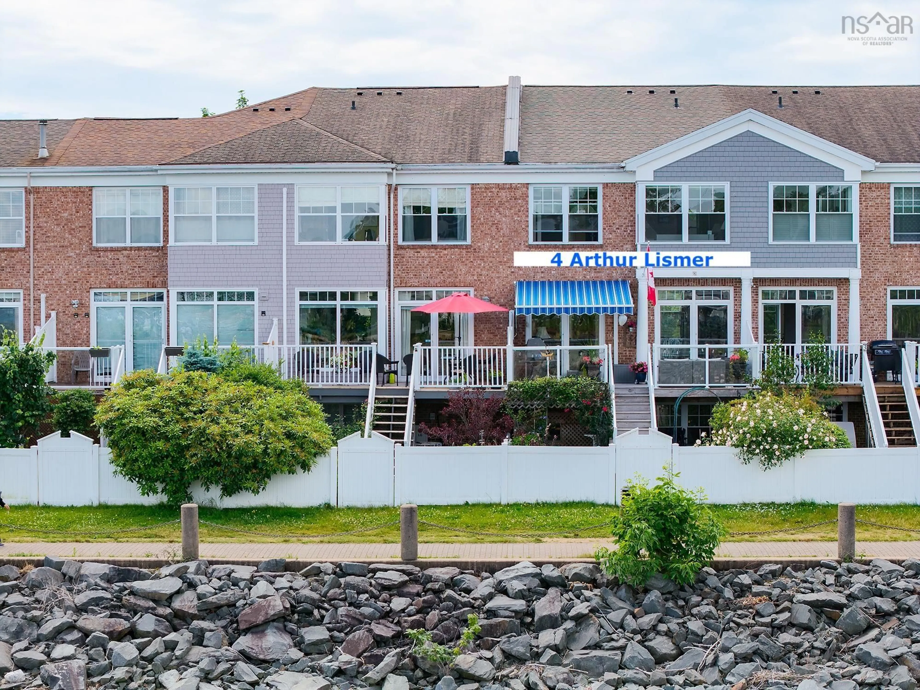 Unknown for 4 Arthur Lismer Crt, Bedford Nova Scotia B4A 4B4