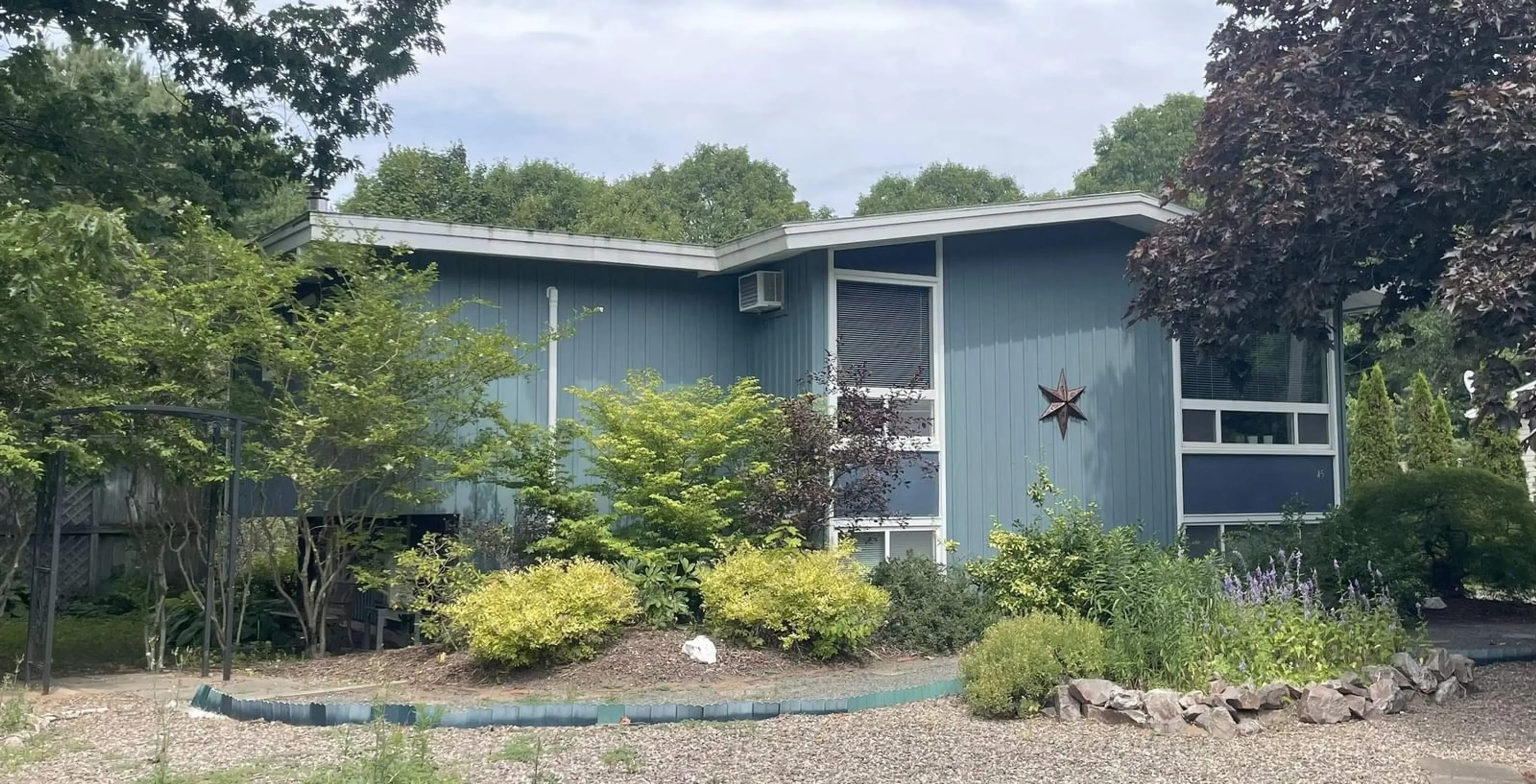 Home with vinyl exterior material, unknown for 45 Redden Ave, New Minas Nova Scotia B4N 3H8