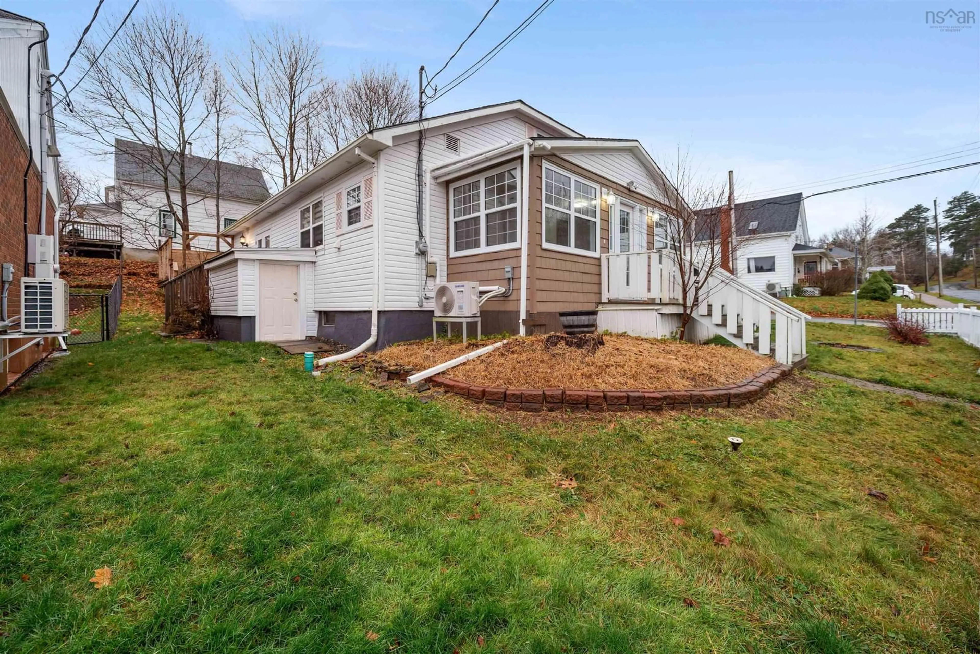 Home with vinyl exterior material, street for 140 Maple Ave, New Glasgow Nova Scotia B2H 2B6