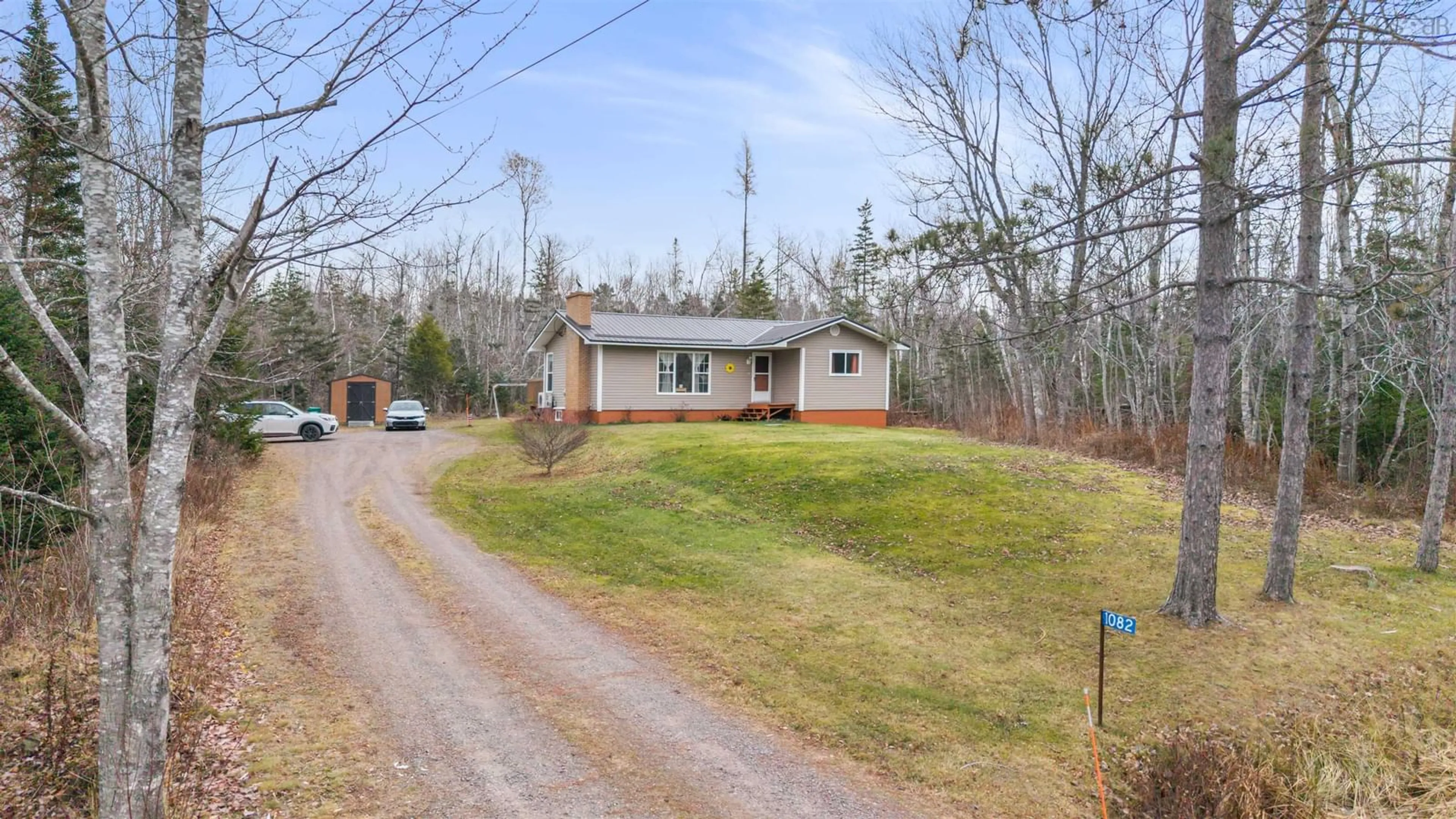 A pic from outside/outdoor area/front of a property/back of a property/a pic from drone, street for 1082 Alma Rd, Loch Broom Nova Scotia B0K 2A0