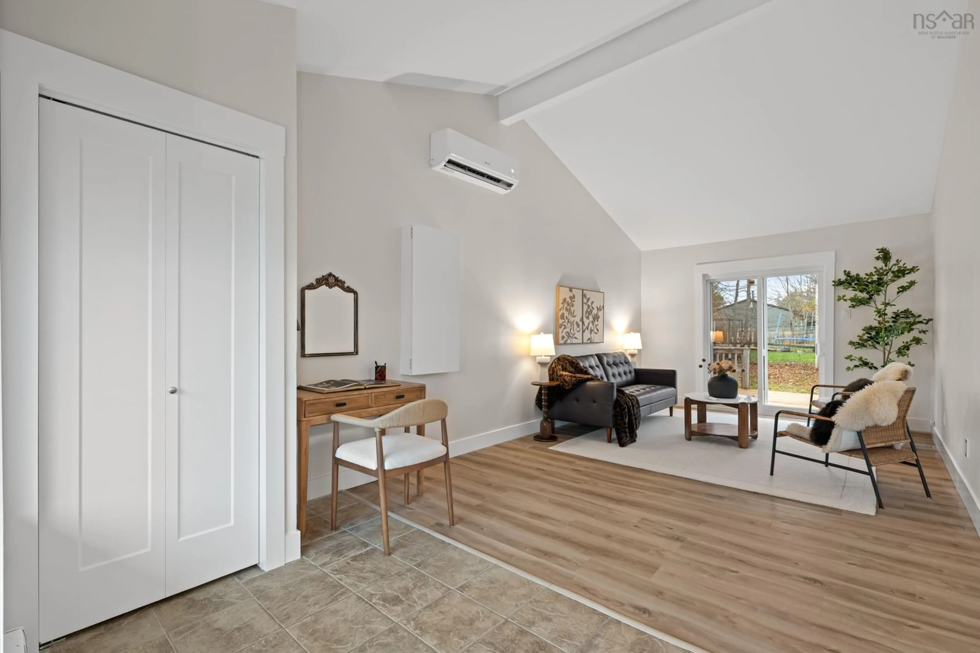 Unknown for 14 Tobermory Rd, Dartmouth Nova Scotia B2X 1Z5