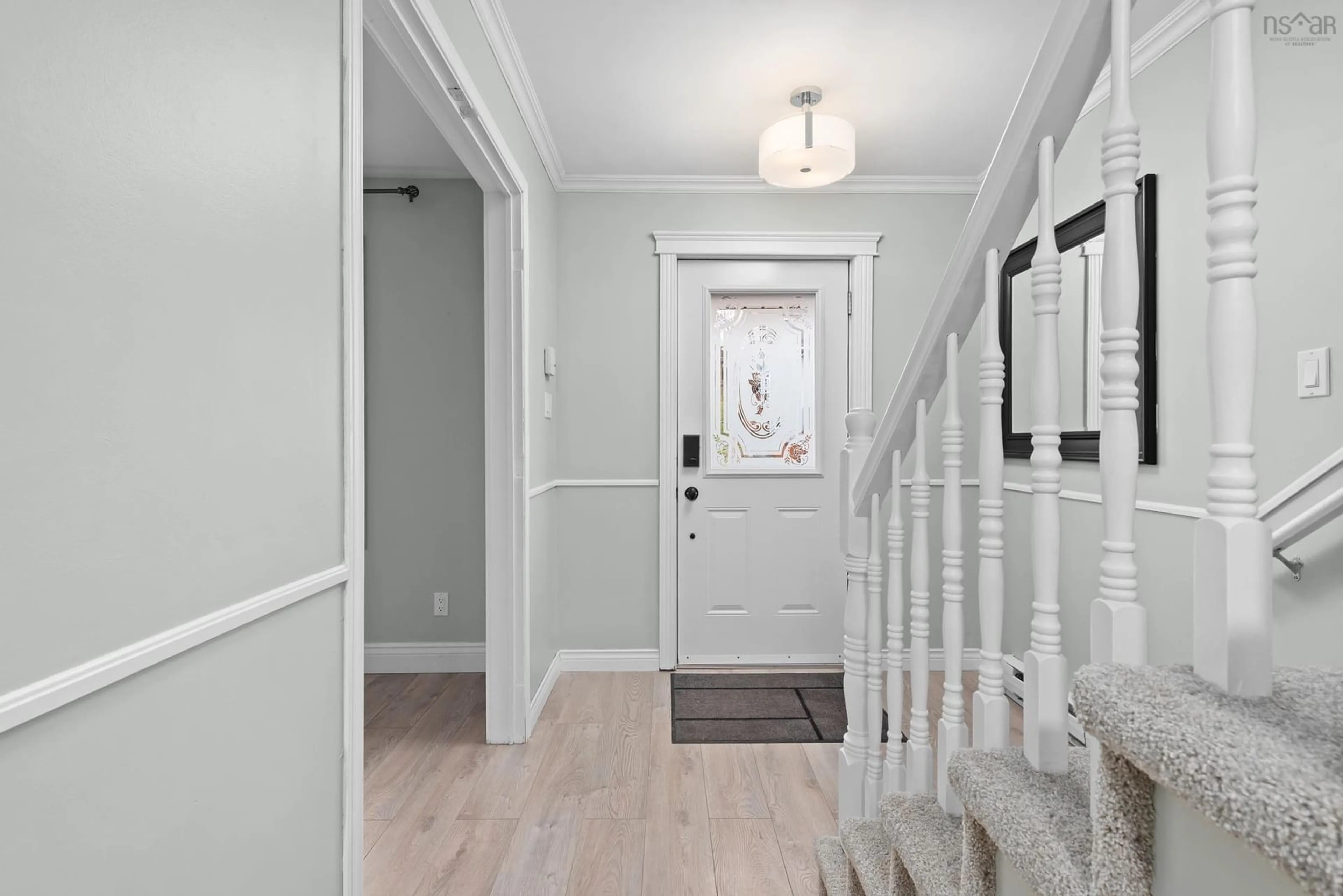 Indoor entryway for 25 Taleen Dr, Lower Sackville Nova Scotia B4C 4A6