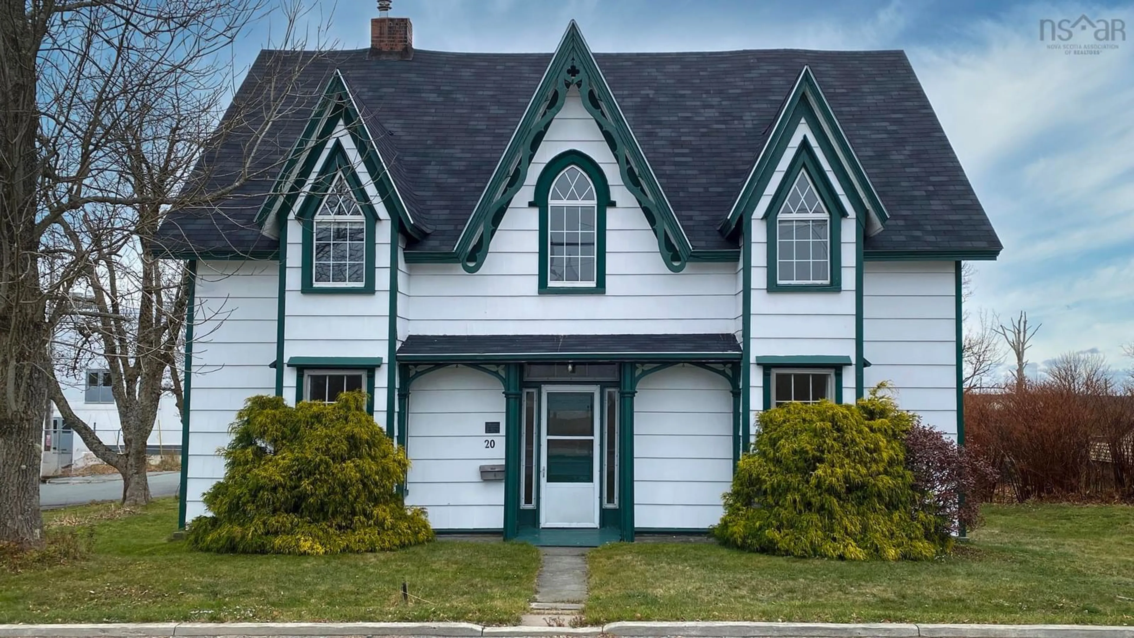 Home with vinyl exterior material, street for 20 North St, Lockeport Nova Scotia B0T 1L0