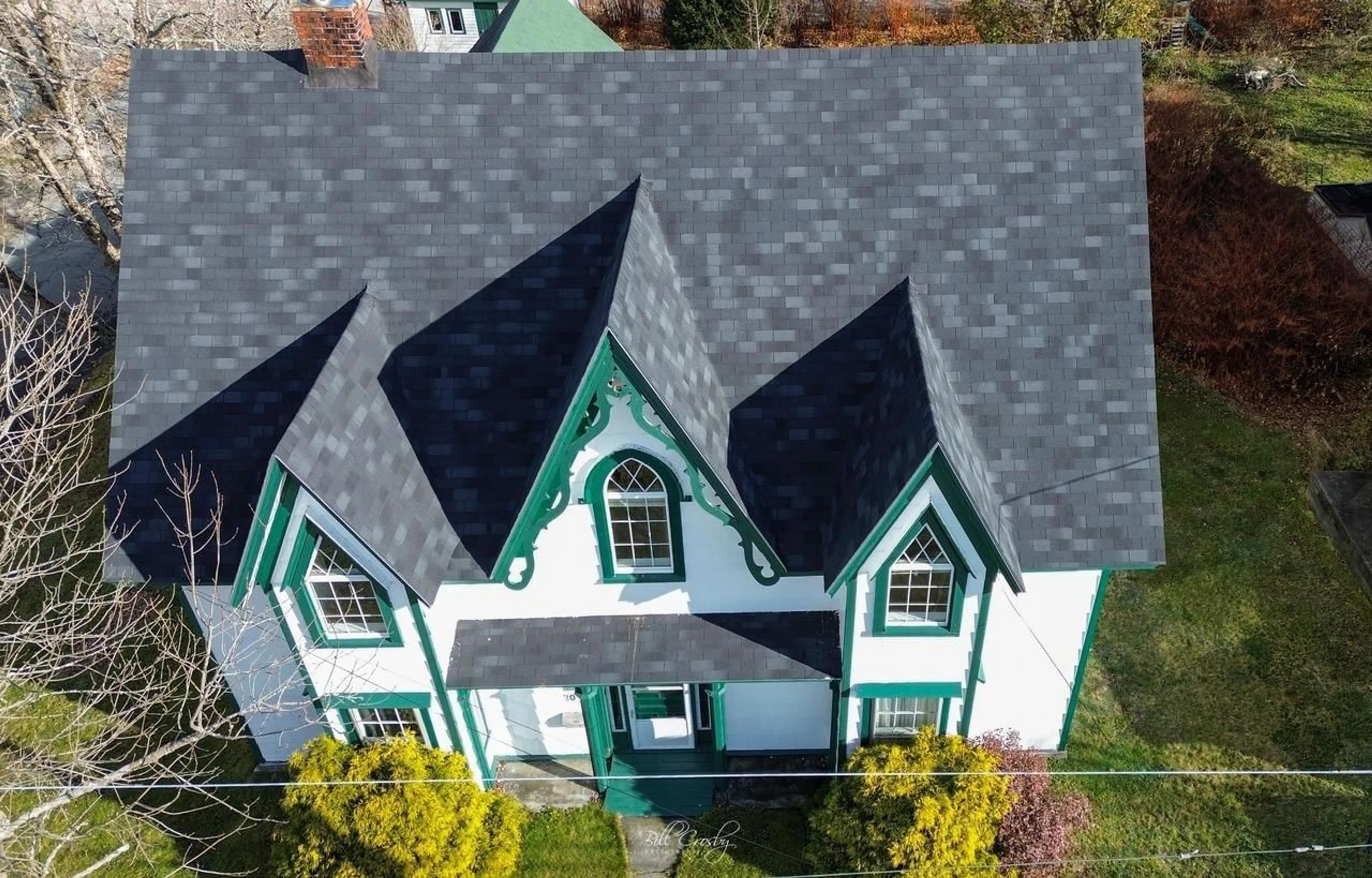 A pic from outside/outdoor area/front of a property/back of a property/a pic from drone, building for 20 North St, Lockeport Nova Scotia B0T 1L0