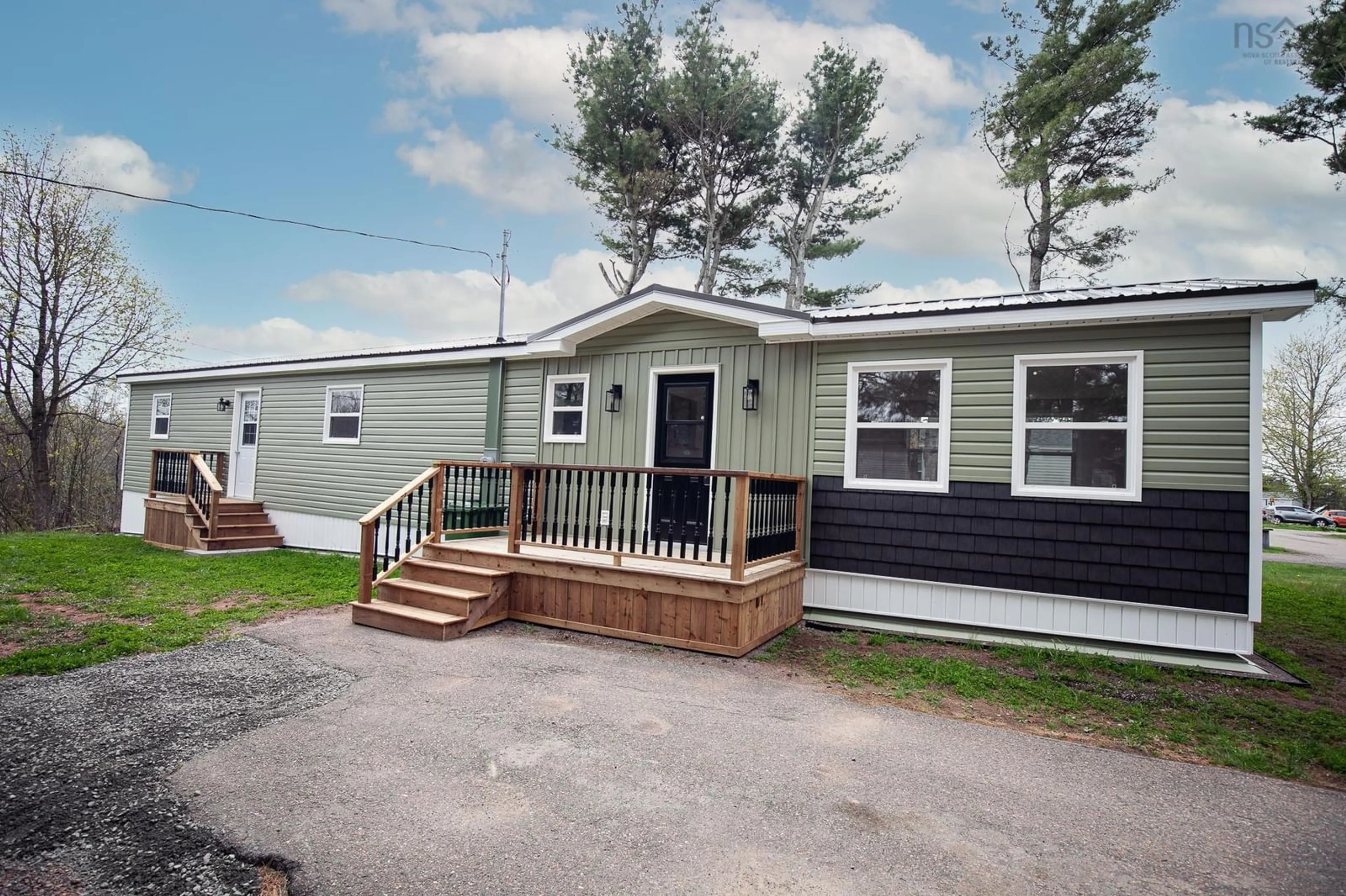 Home with vinyl exterior material, street for 43 Lorne Cres, Amherst Nova Scotia B4H 4A7