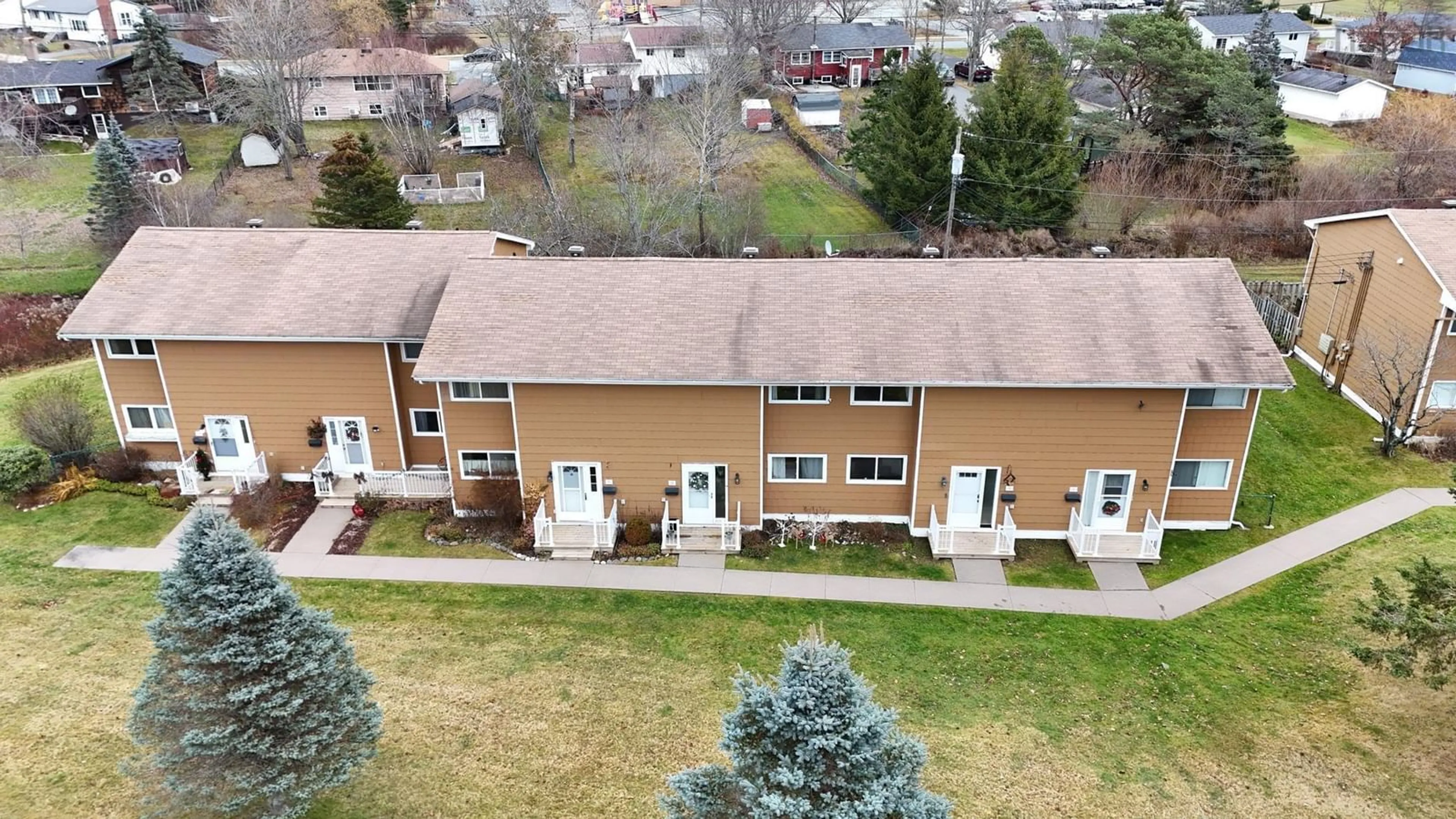 A pic from outside/outdoor area/front of a property/back of a property/a pic from drone, unknown for 1E Arklow Dr, Cole Harbour Nova Scotia B2W 4J6