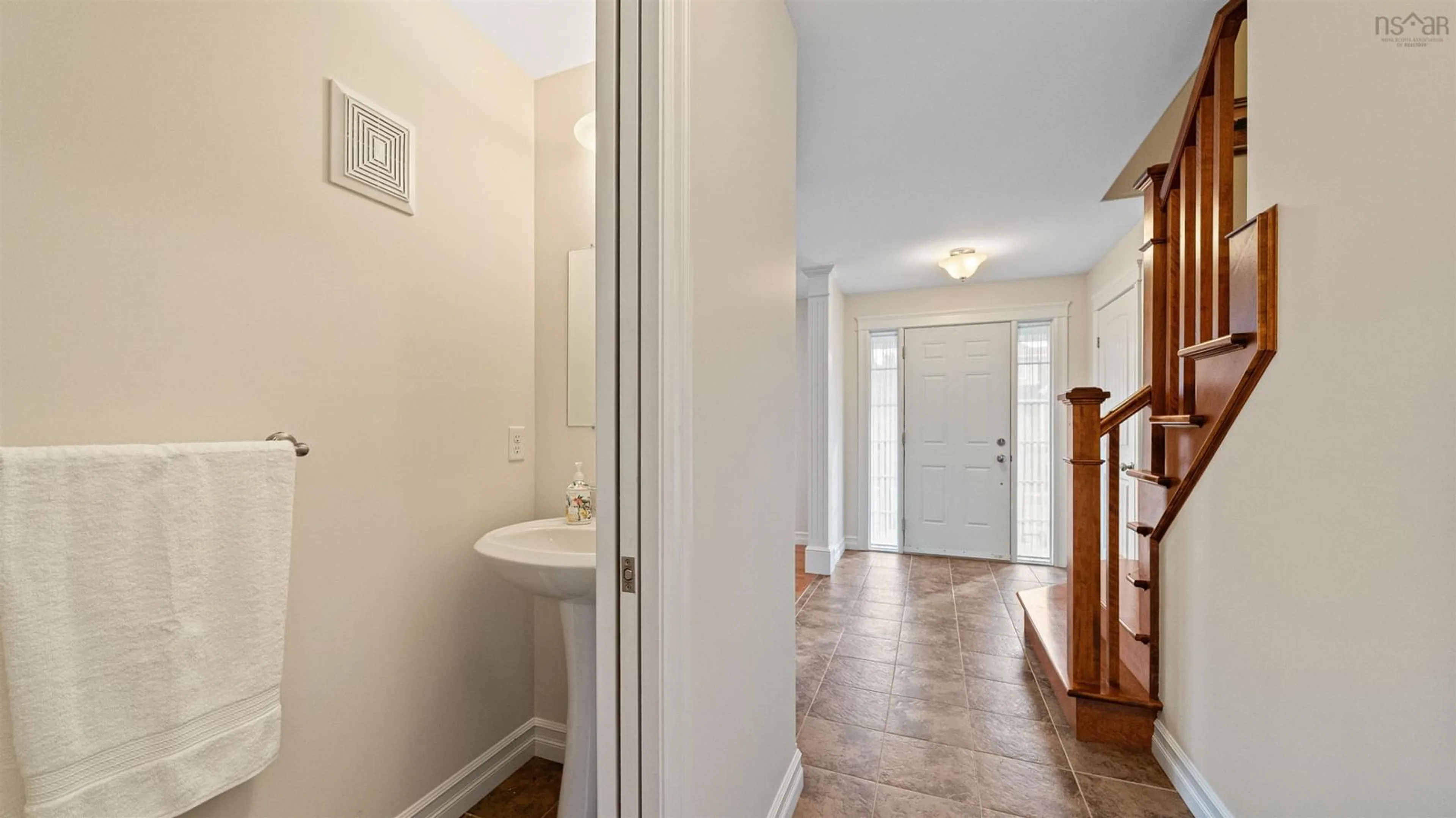 Indoor entryway for 934 Basinview Dr, Bedford Nova Scotia B4A 4K9