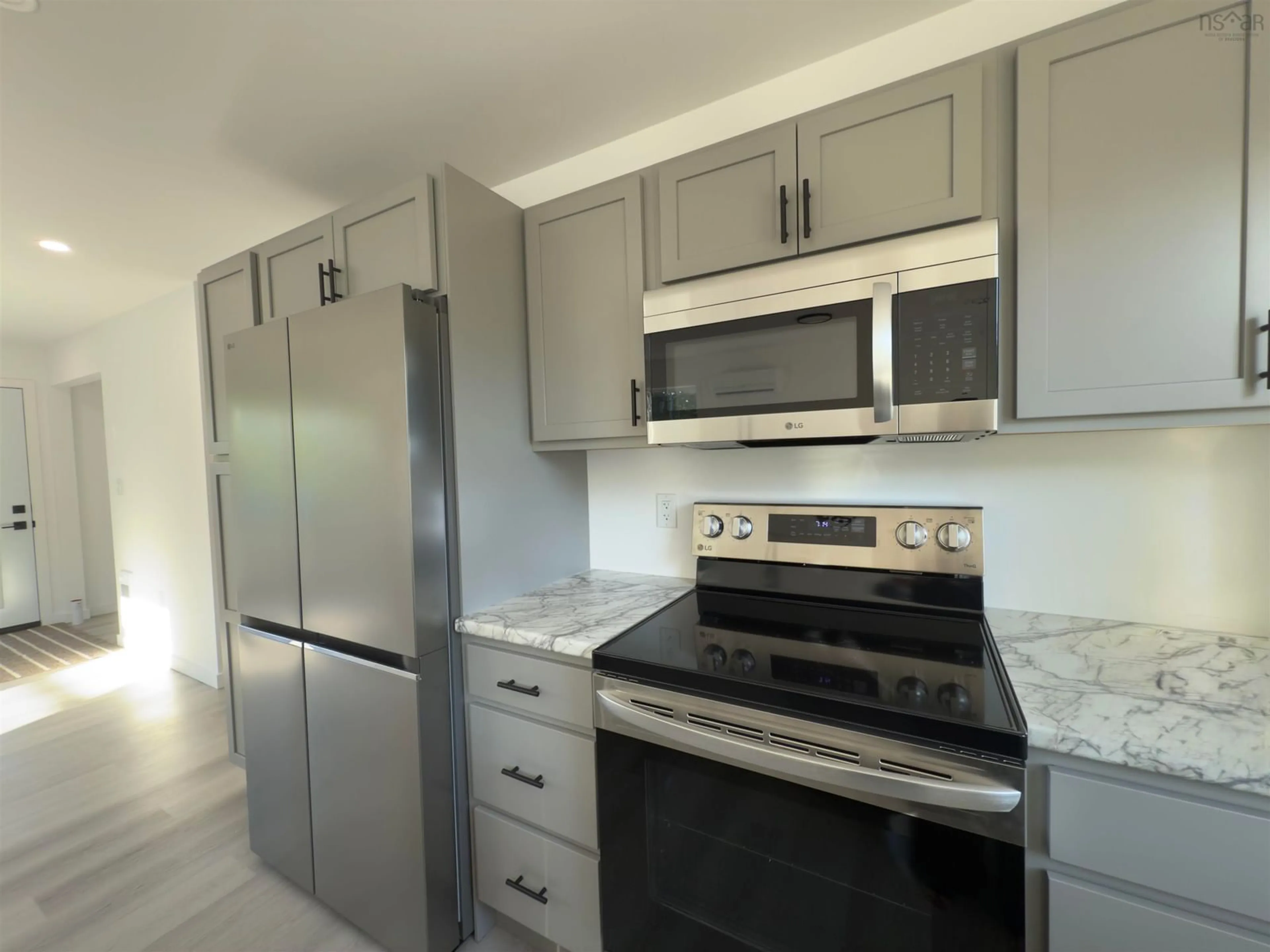 Standard kitchen, ceramic/tile floor for 4253 325 Hwy, Newcombville Nova Scotia B4V 7W1