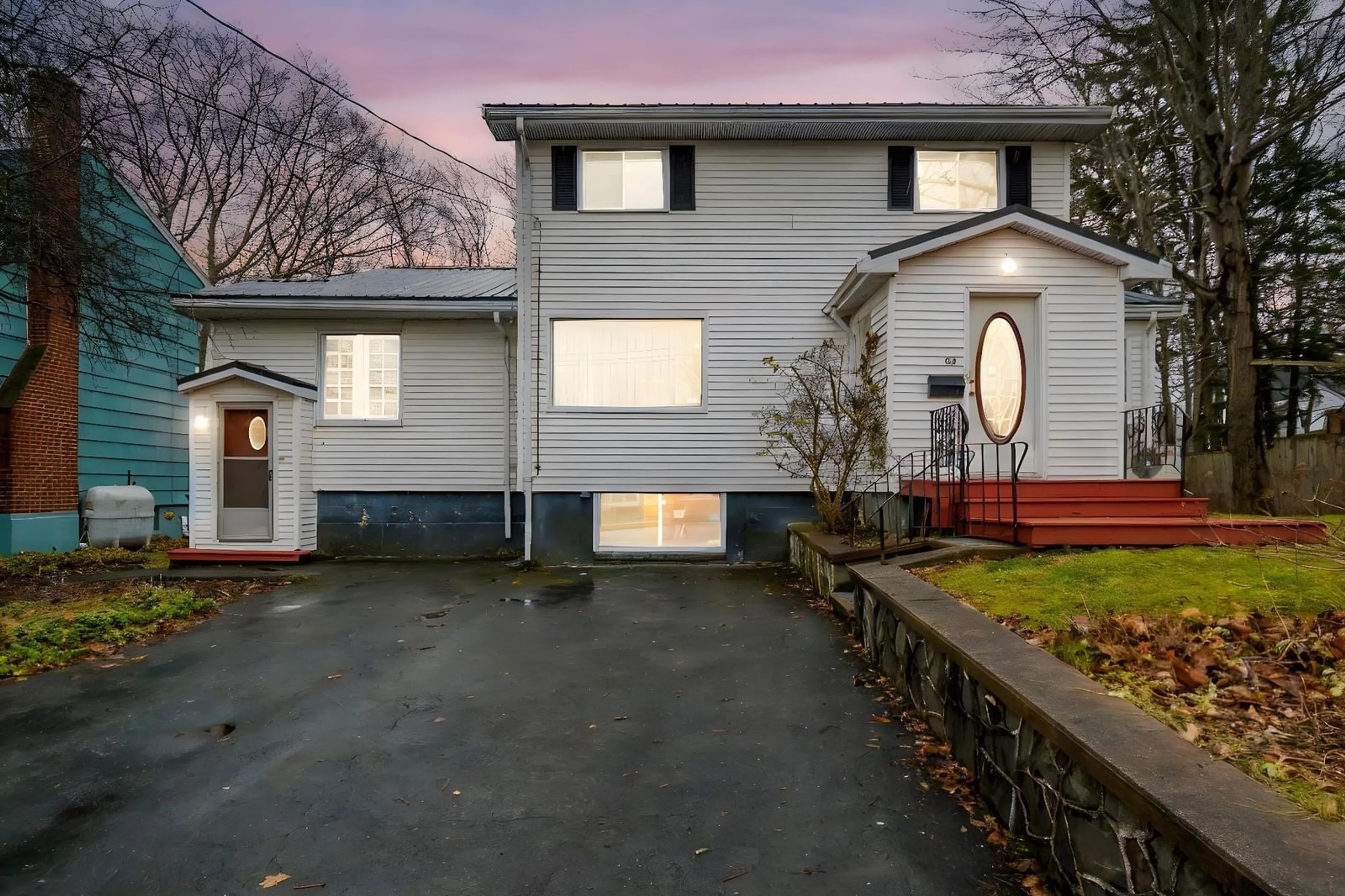 A pic from outside/outdoor area/front of a property/back of a property/a pic from drone, street for 54 Sunnybrae Ave, Halifax Nova Scotia B3N 2G5
