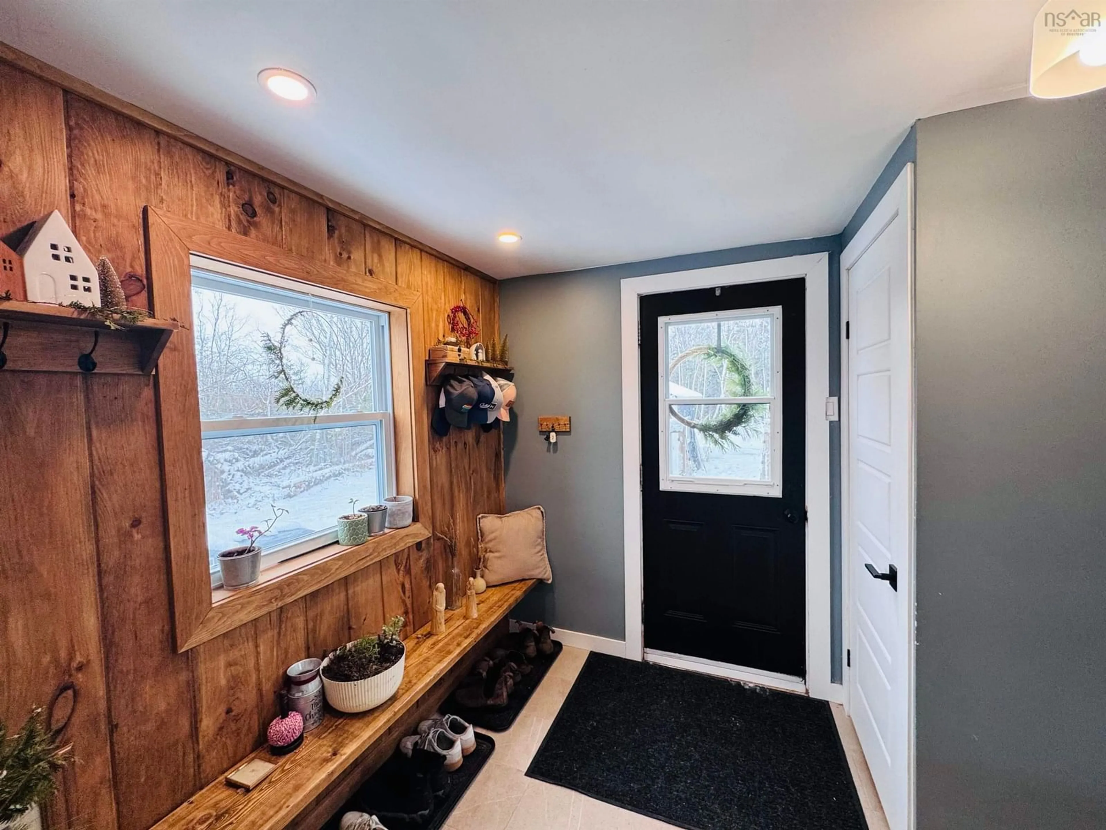Indoor entryway for 340 Upper Brookside Rd, Upper Brookside Nova Scotia B6L 2X4