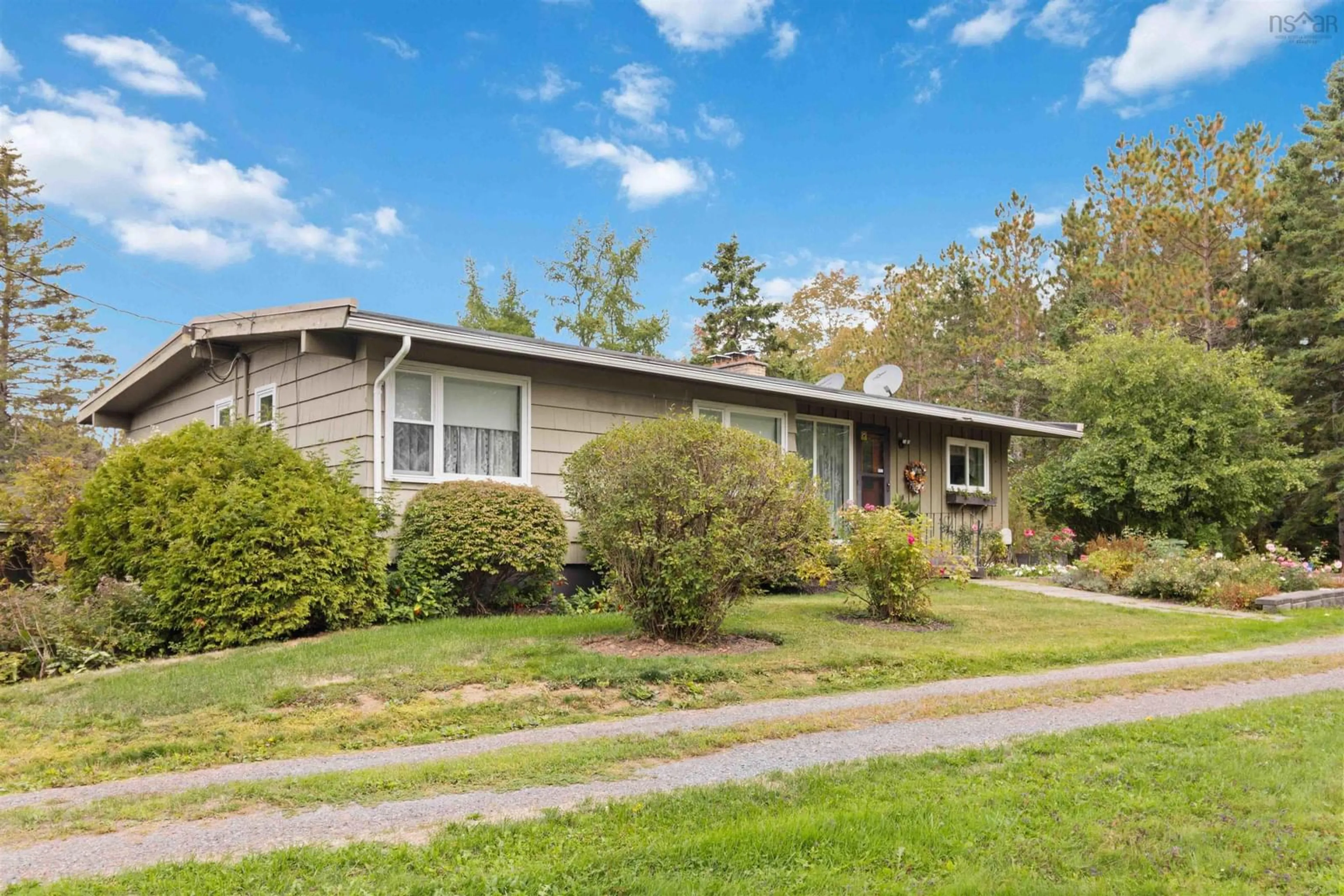 Home with vinyl exterior material, street for 421 St. Andrews River Rd, Shubenacadie Nova Scotia B0N 2H0