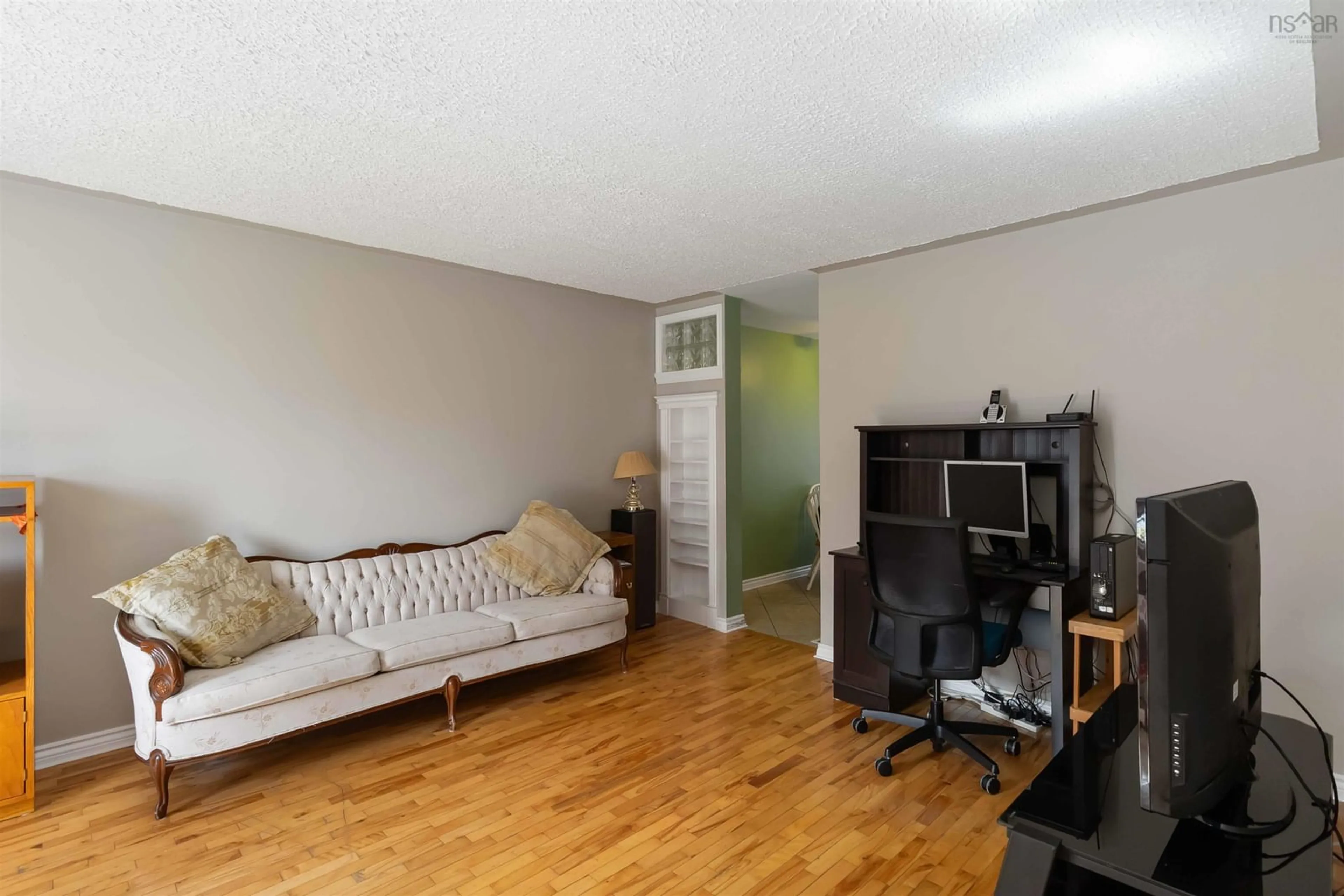 A pic of a room for 123B Adelaide Ave, Halifax Nova Scotia B3N 2P1
