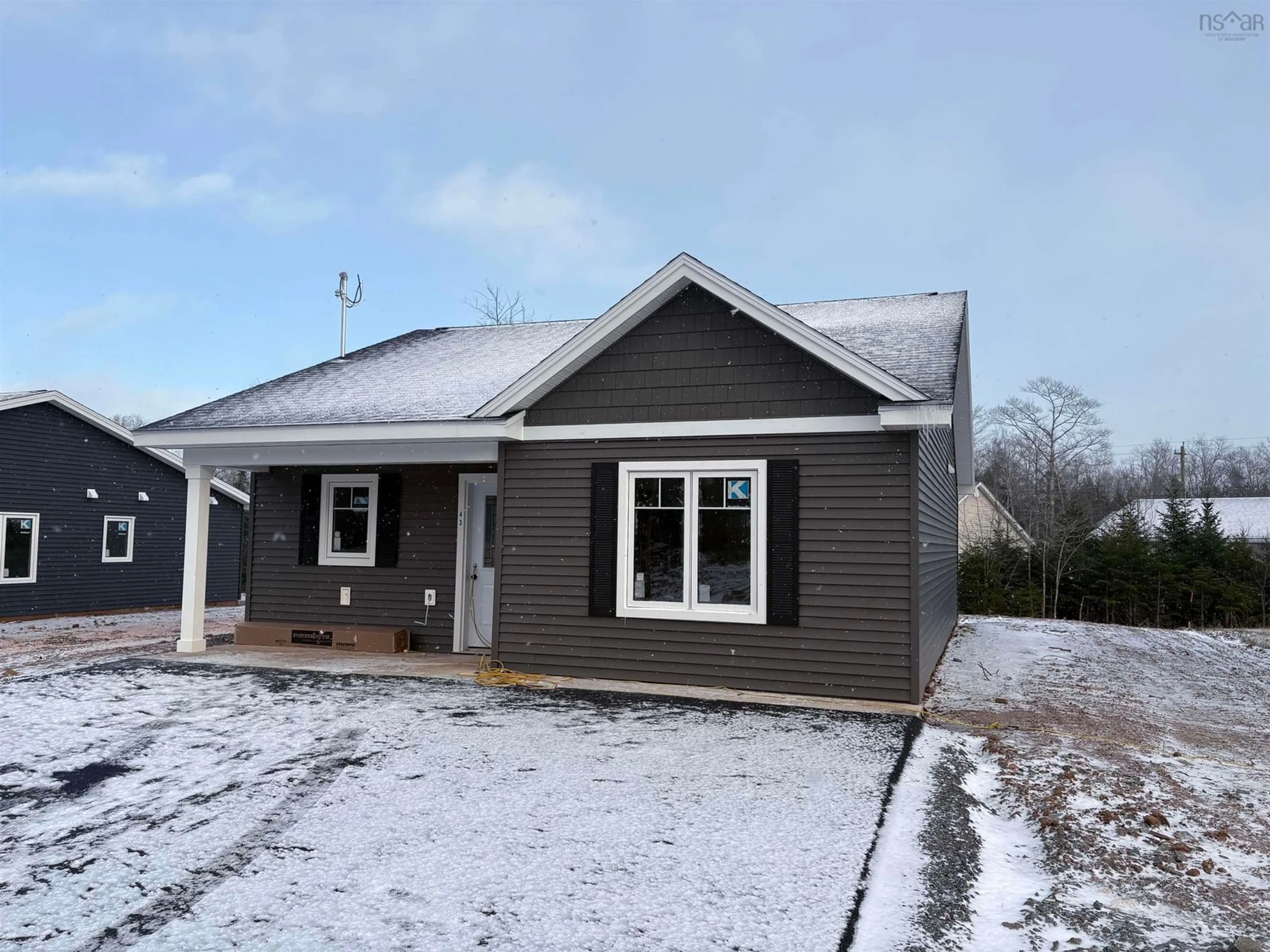Home with vinyl exterior material, building for 43 Amelia Ave Ave, Stewiacke Nova Scotia B0N 2J0