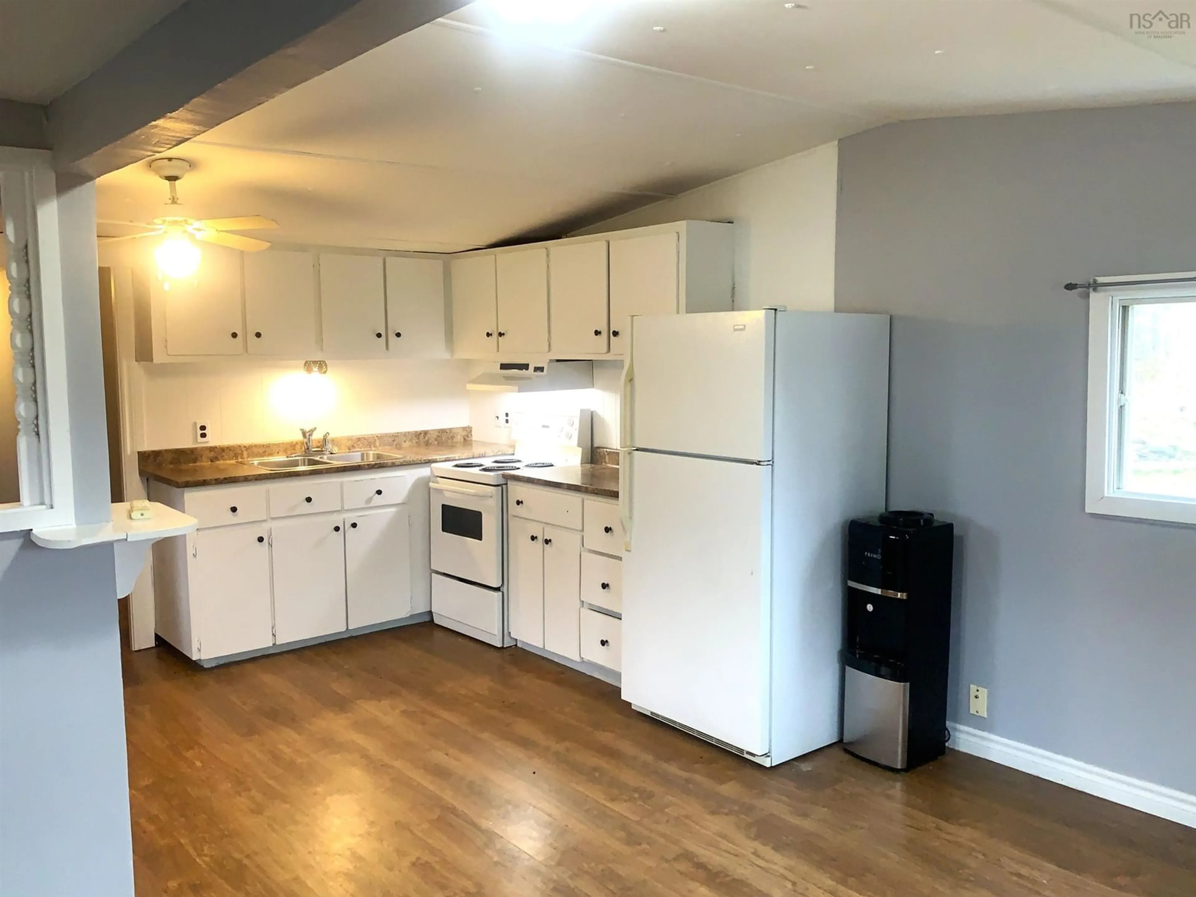 Standard kitchen, wood/laminate floor for 95 Chemin Tittle Rd, Surettes Island Nova Scotia B0W 3M0