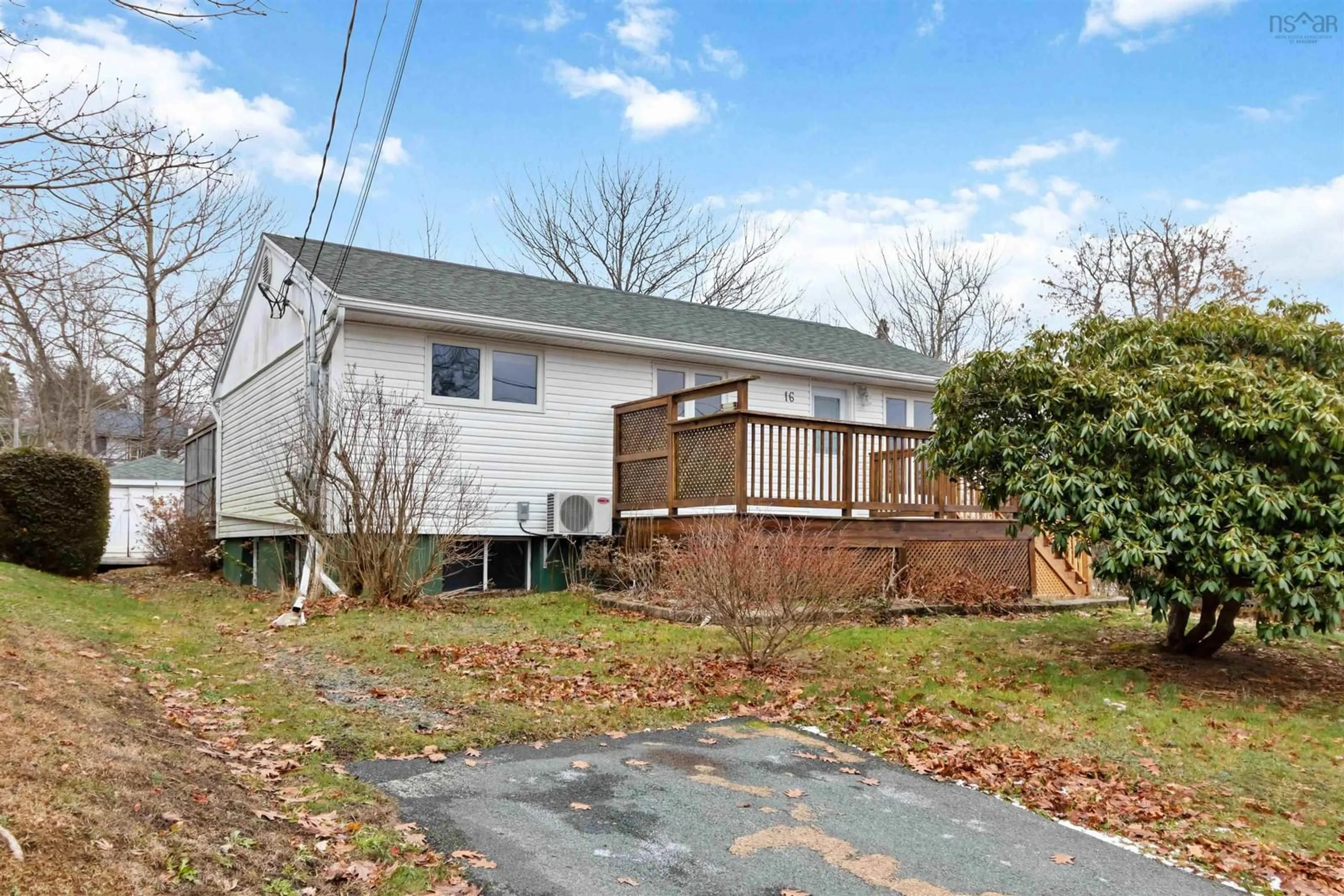 Unknown for 16 Pauline Cres, Dartmouth Nova Scotia B2W 2A6