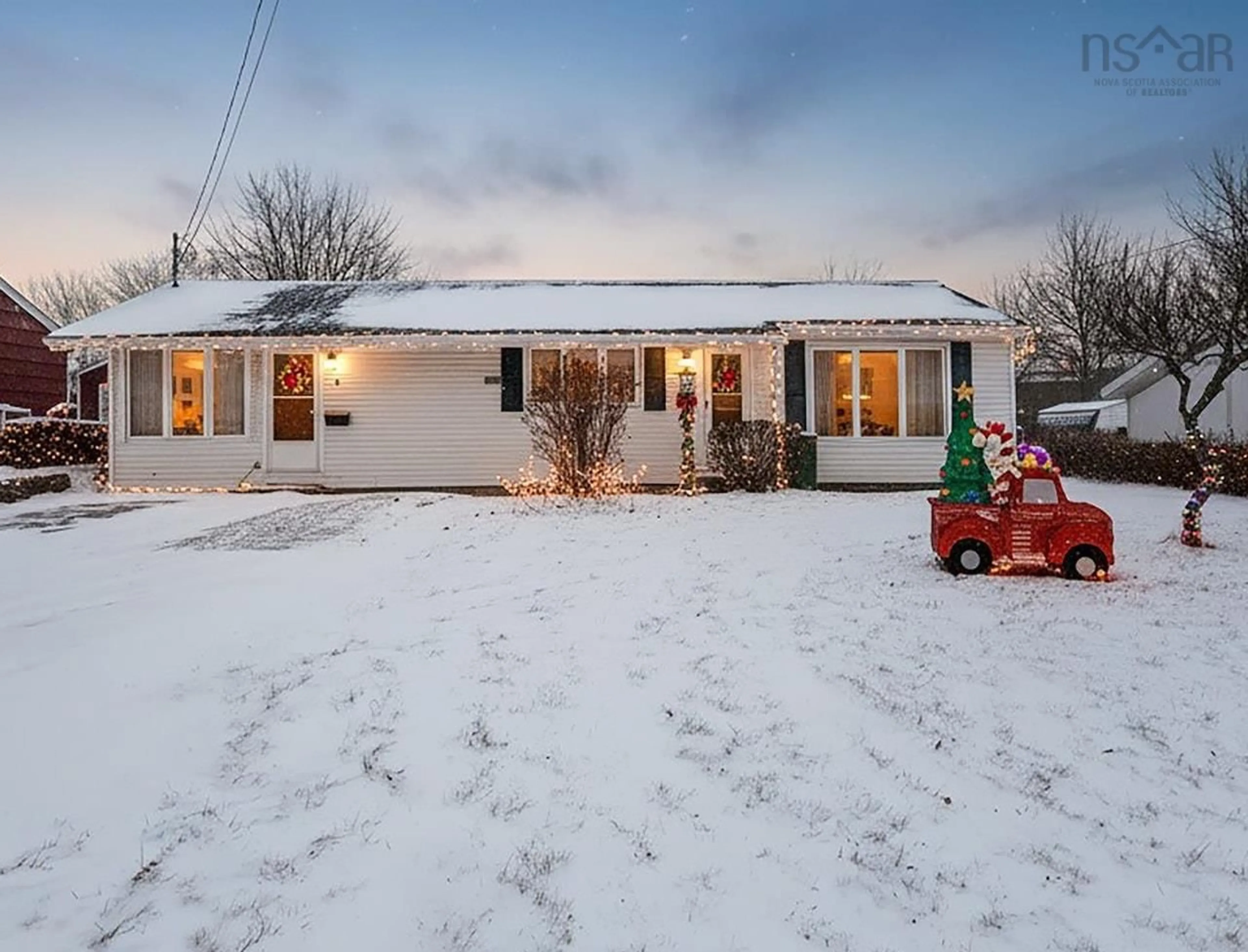 A pic from outside/outdoor area/front of a property/back of a property/a pic from drone, street for 5 Rannoch Rd, Dartmouth Nova Scotia B2X 1J6