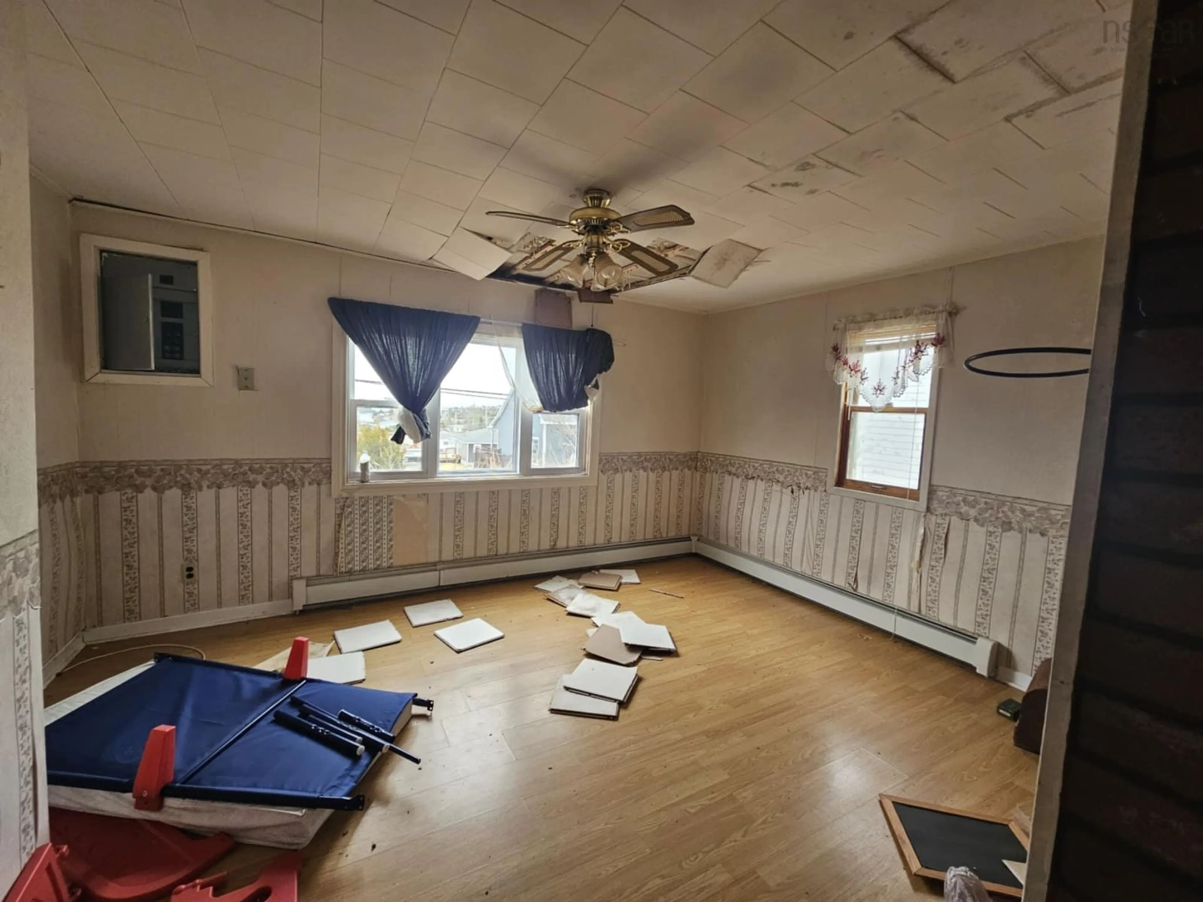 A pic of a room for 3 Verrier Cres, Louisbourg Nova Scotia B1C 2K2