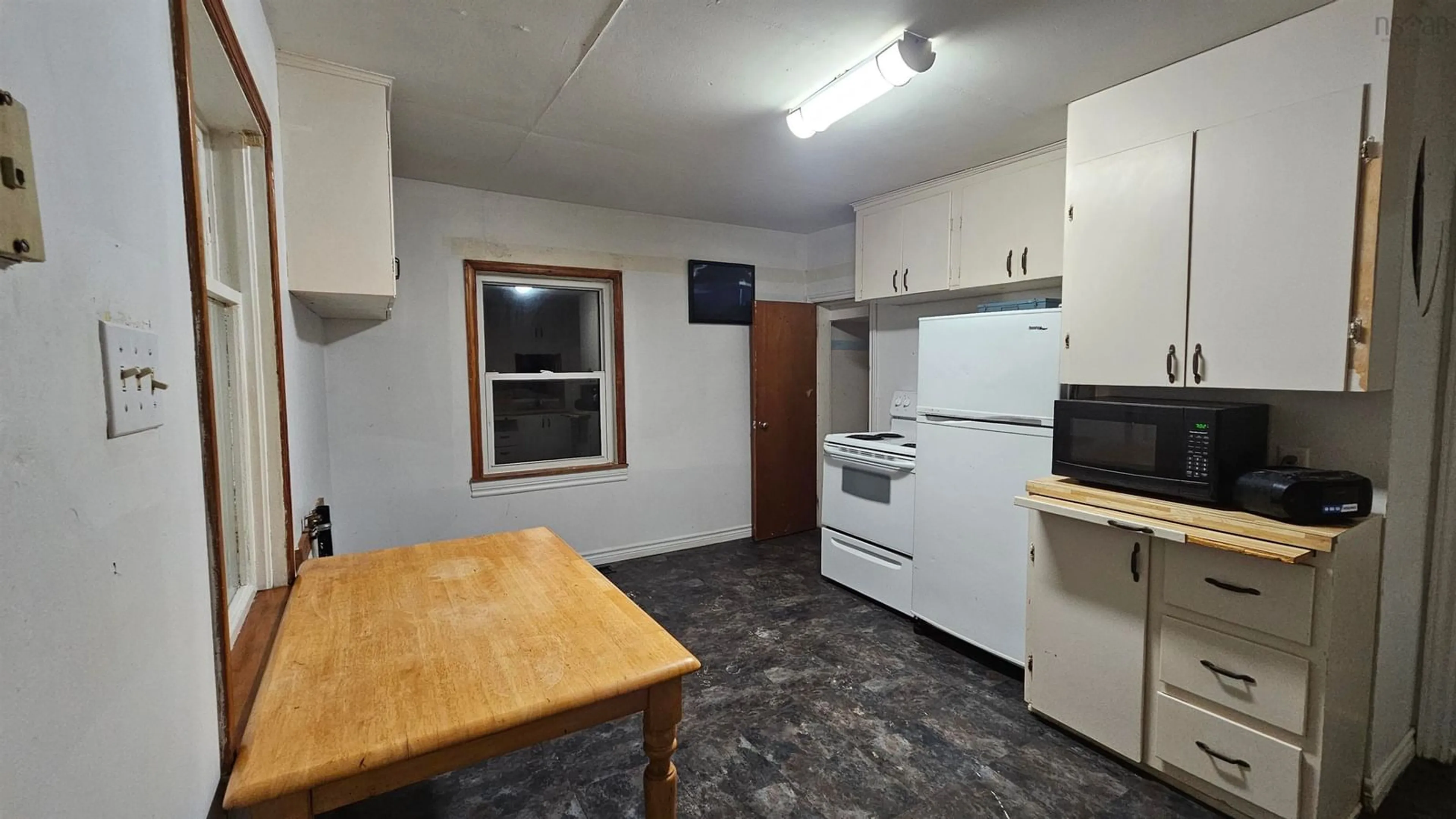 Standard kitchen, unknown for 67 Junction Rd, Springhill Nova Scotia B0M 1X0