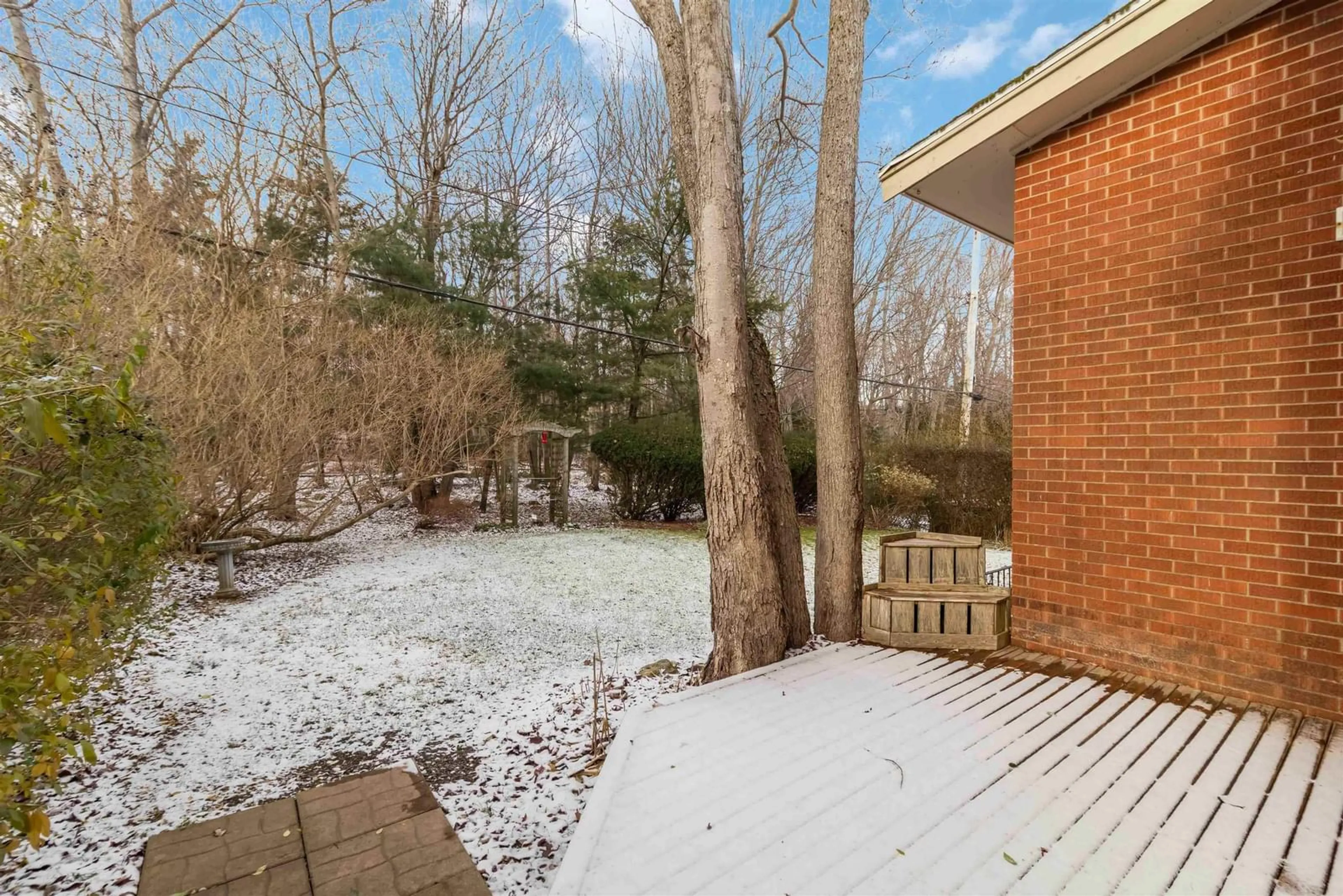 Patio, forest/trees view for 71 Woodward Cres, Halifax Nova Scotia B3M 1J6