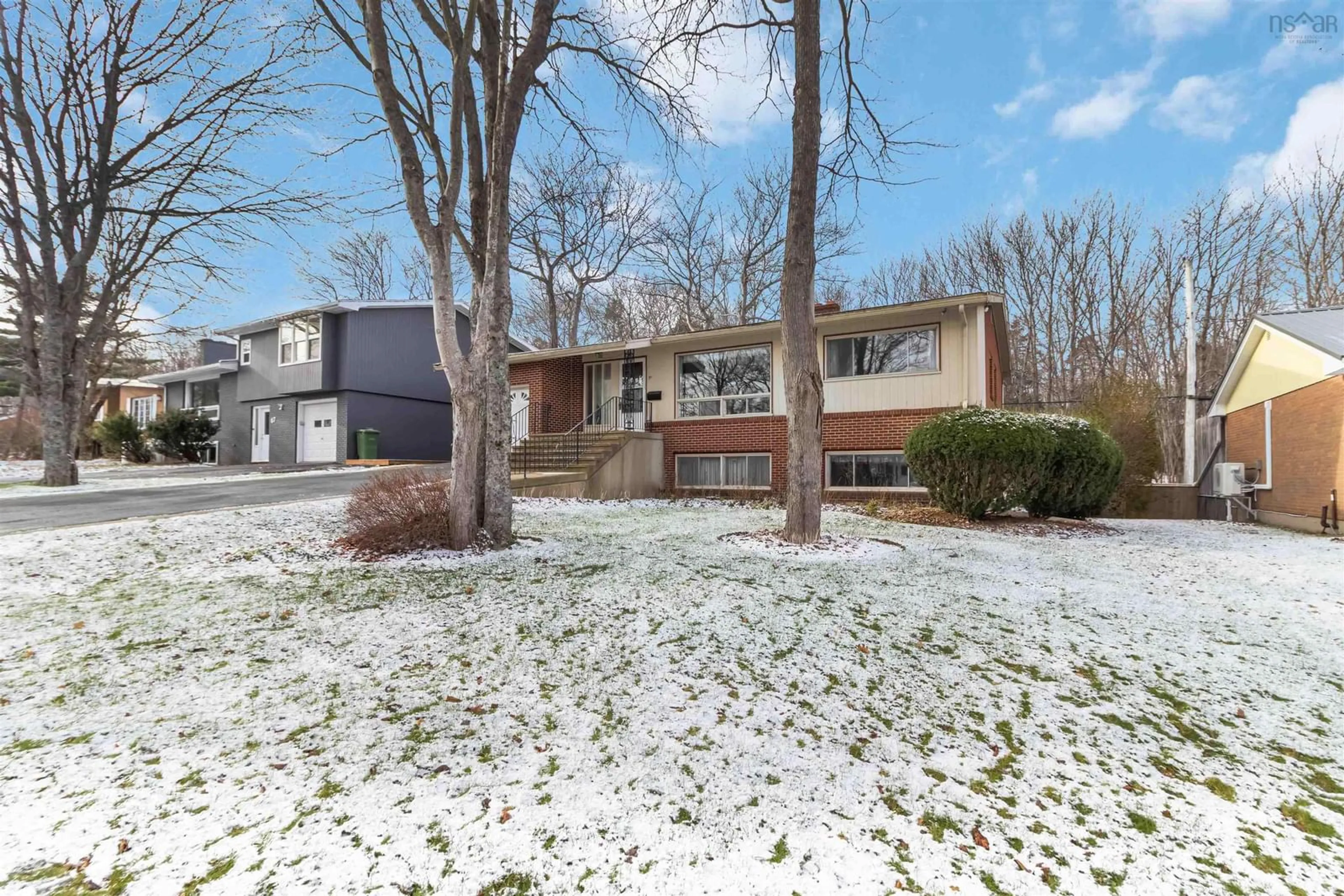 Unknown for 71 Woodward Cres, Halifax Nova Scotia B3M 1J6