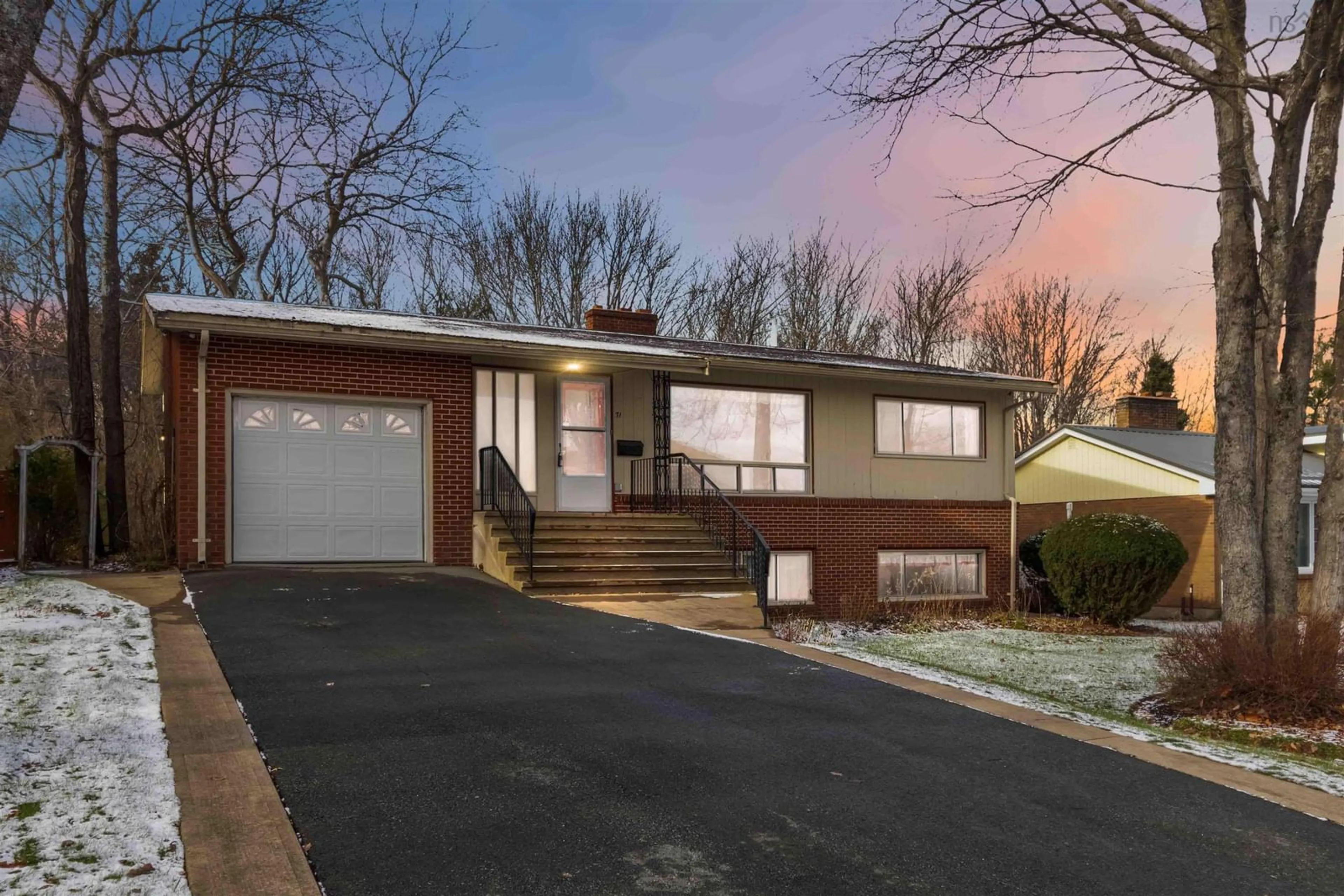 Home with brick exterior material, street for 71 Woodward Cres, Halifax Nova Scotia B3M 1J6