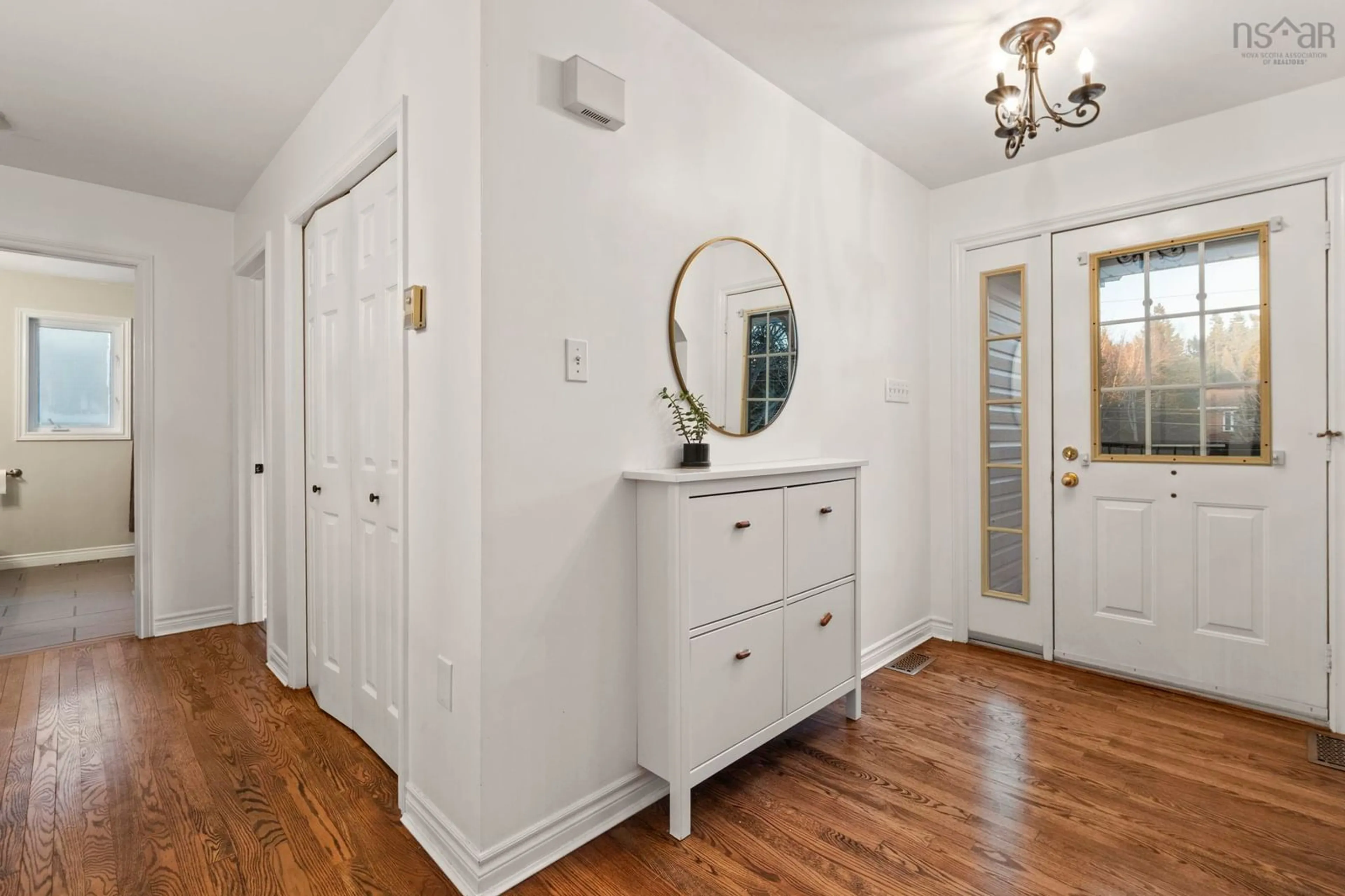 Indoor entryway for 40 Keltic Dr, Lawrencetown Nova Scotia B2Z 1L5