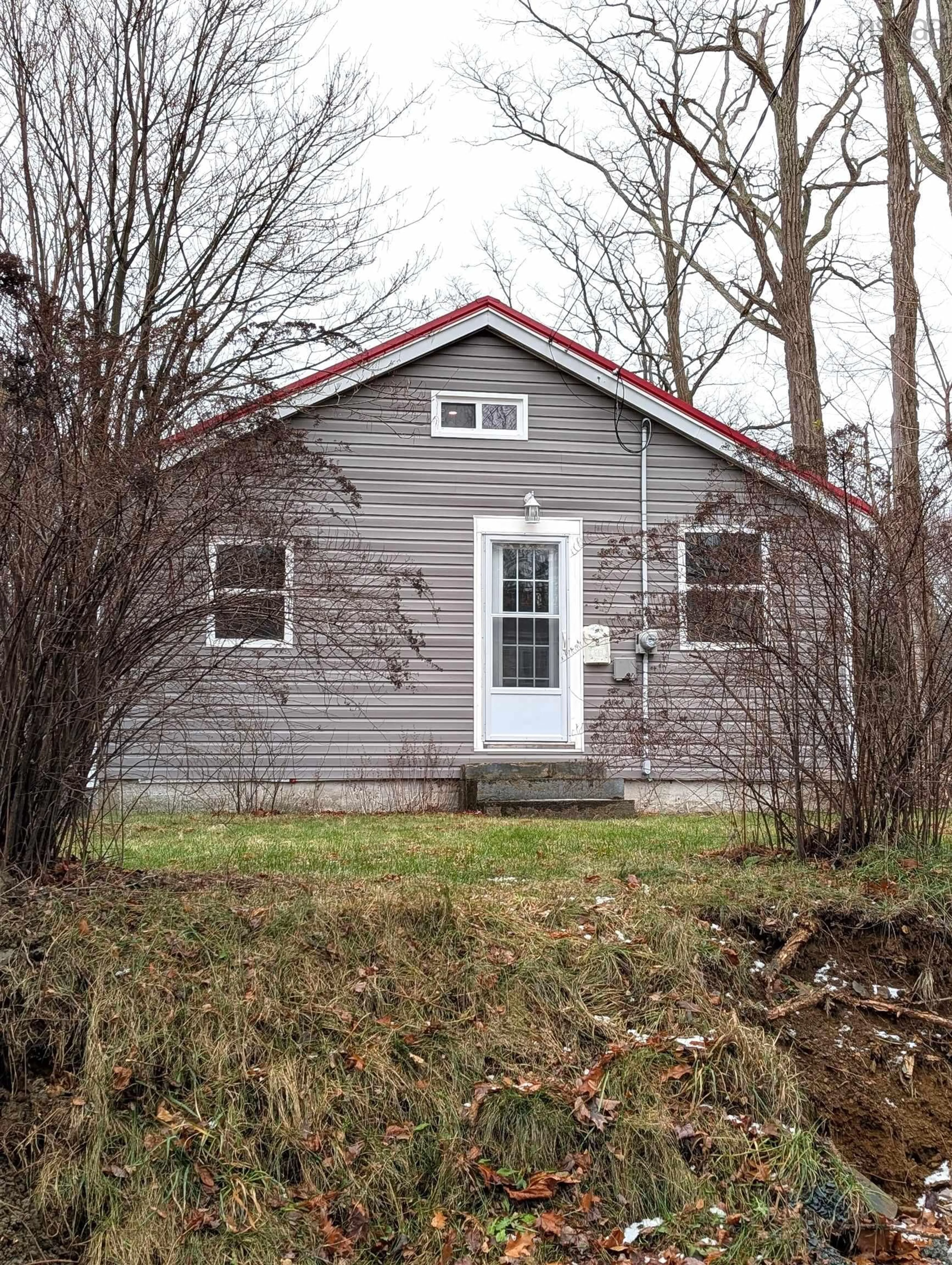 Shed for 165 St. Phillips St, Bridgewater Nova Scotia B4V 1W6