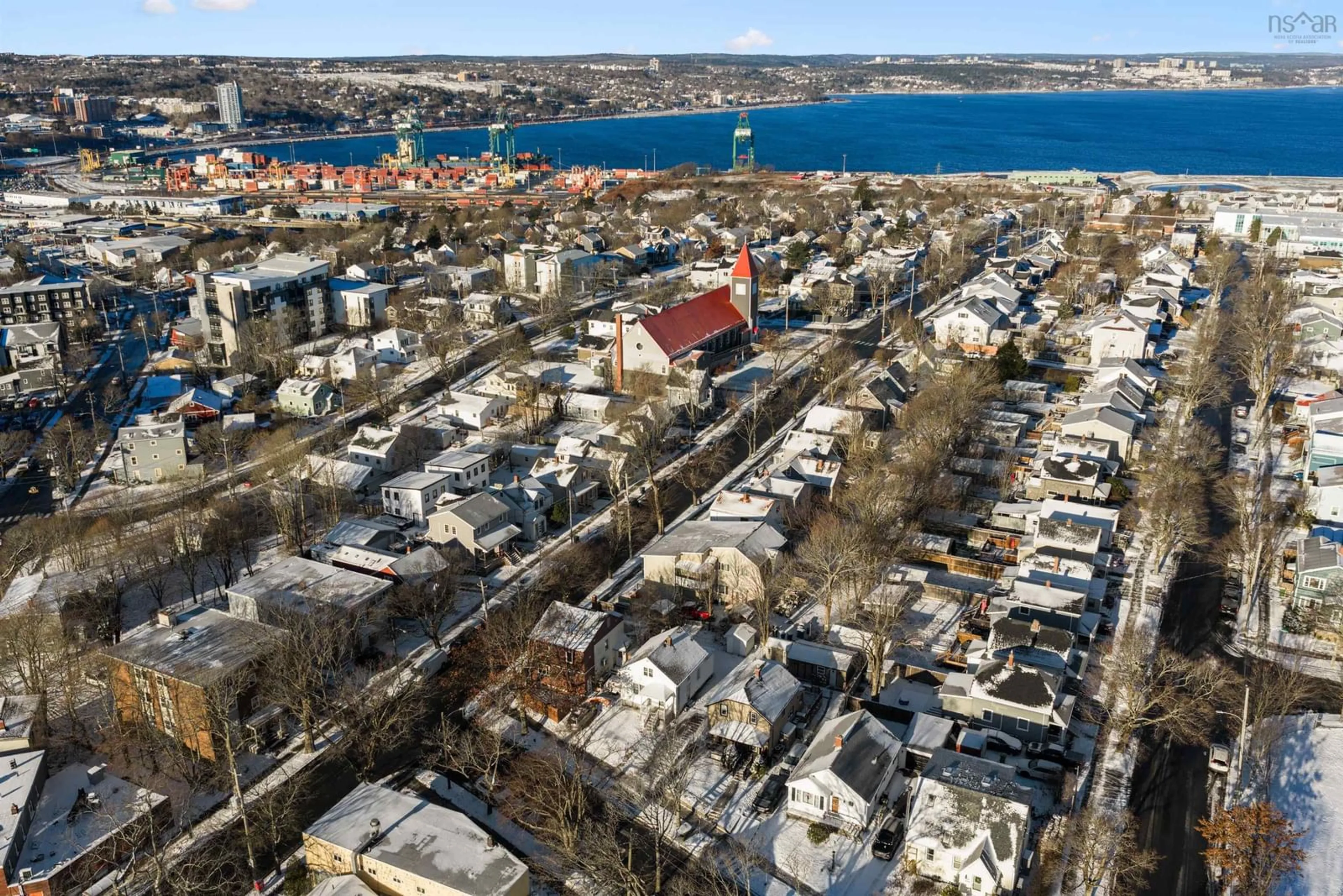 A pic from outside/outdoor area/front of a property/back of a property/a pic from drone, unknown for 5915 Hillside Dr, Halifax Peninsula Nova Scotia B3K 2S6