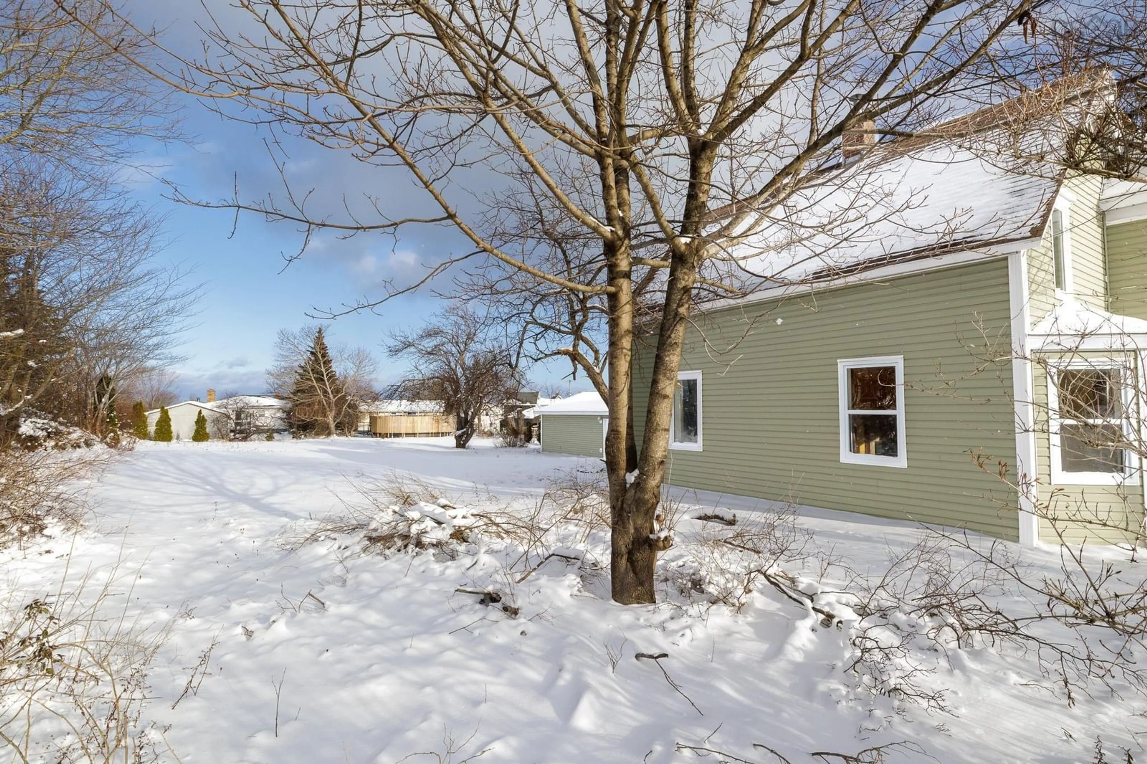 Patio, street for 564 Main St, Sydney Mines Nova Scotia B1V 2K8