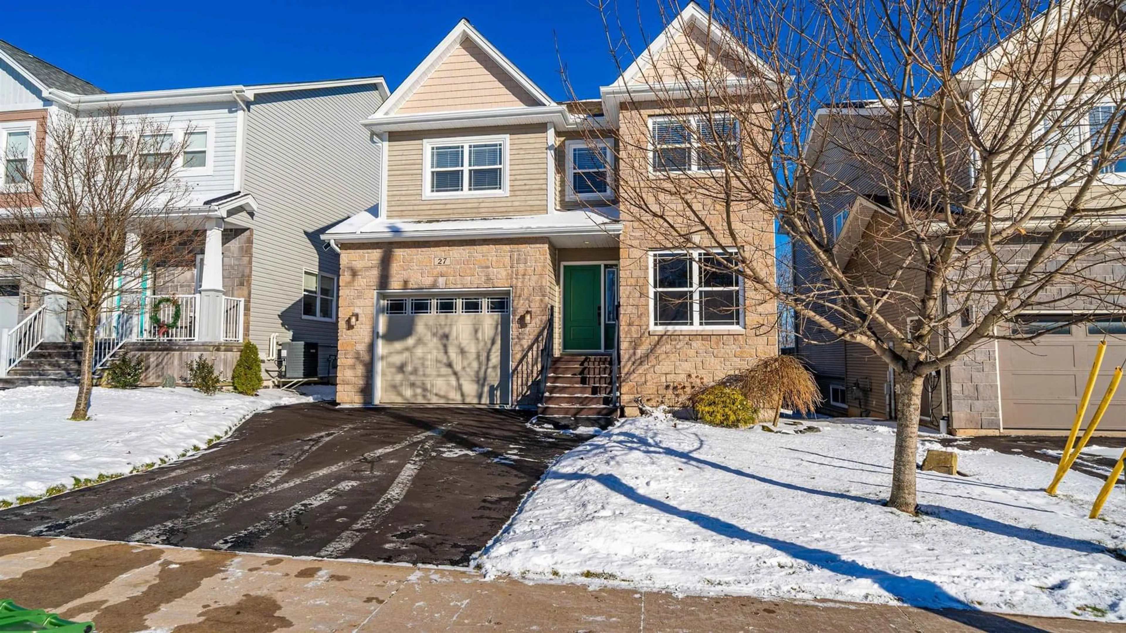 Unknown for 27 Aspenhill Crt, Bedford Nova Scotia B4B 0M3